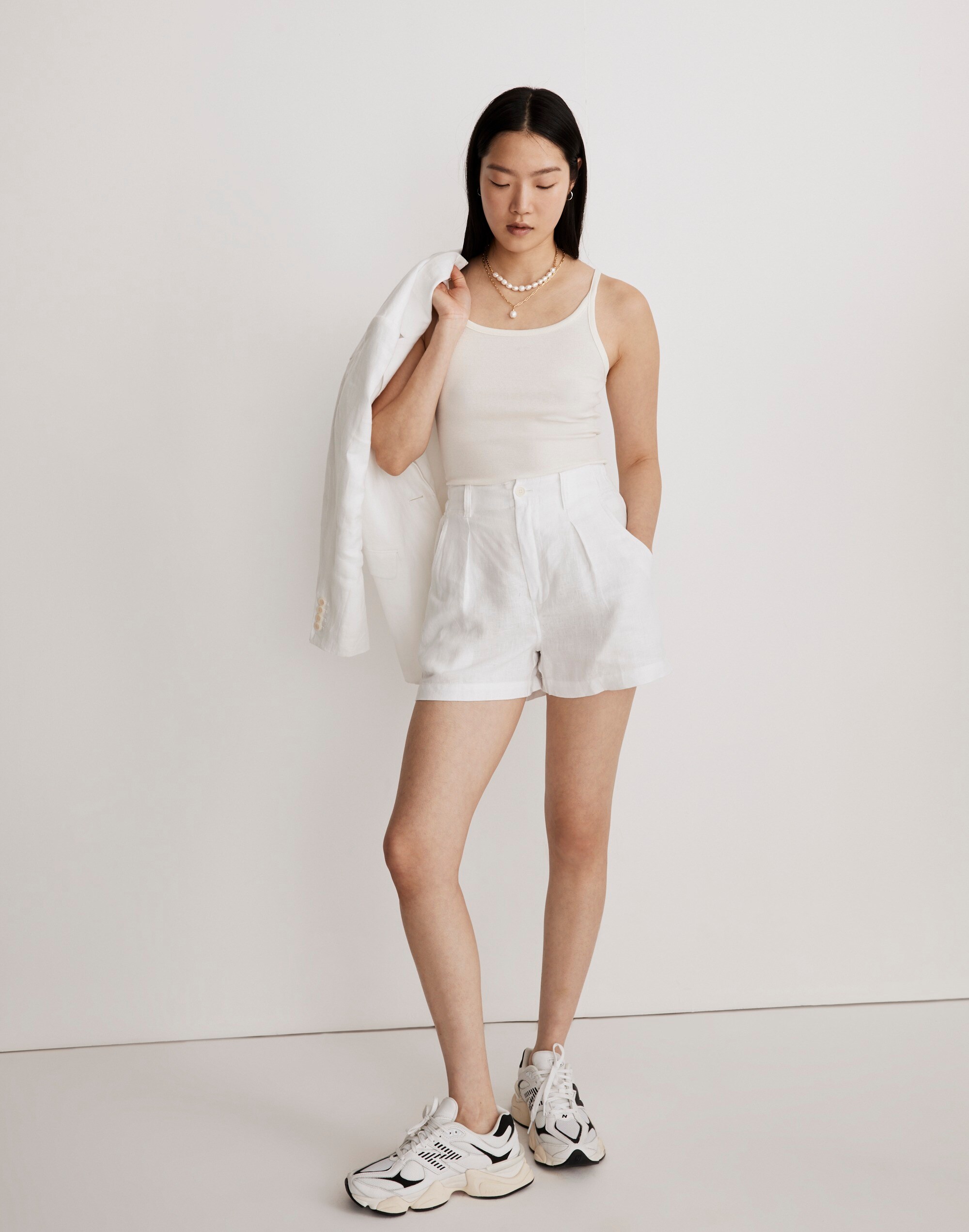 The Neale Short in 100% Linen