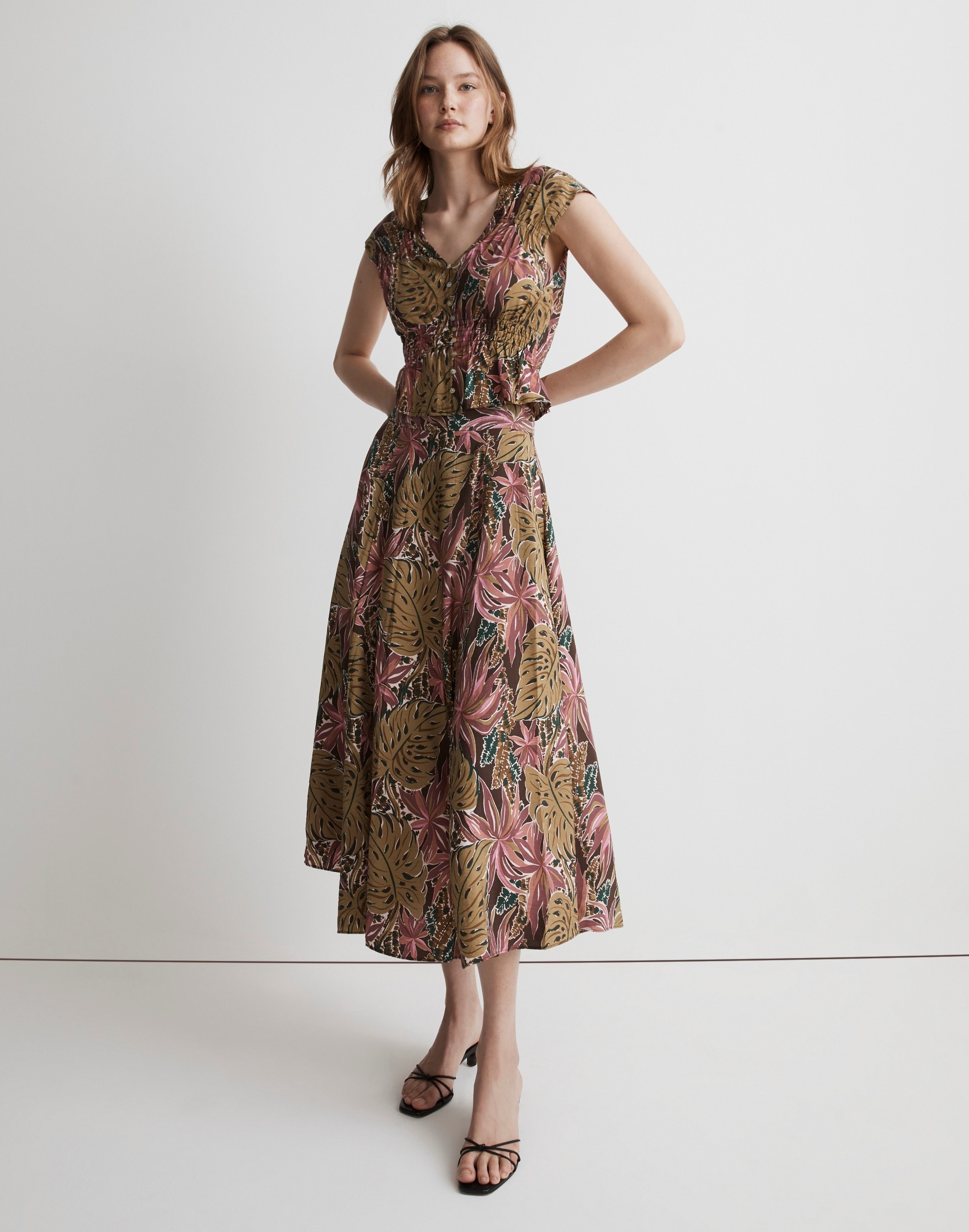 crinkled crepe maxi skirt in brushstroke monstera