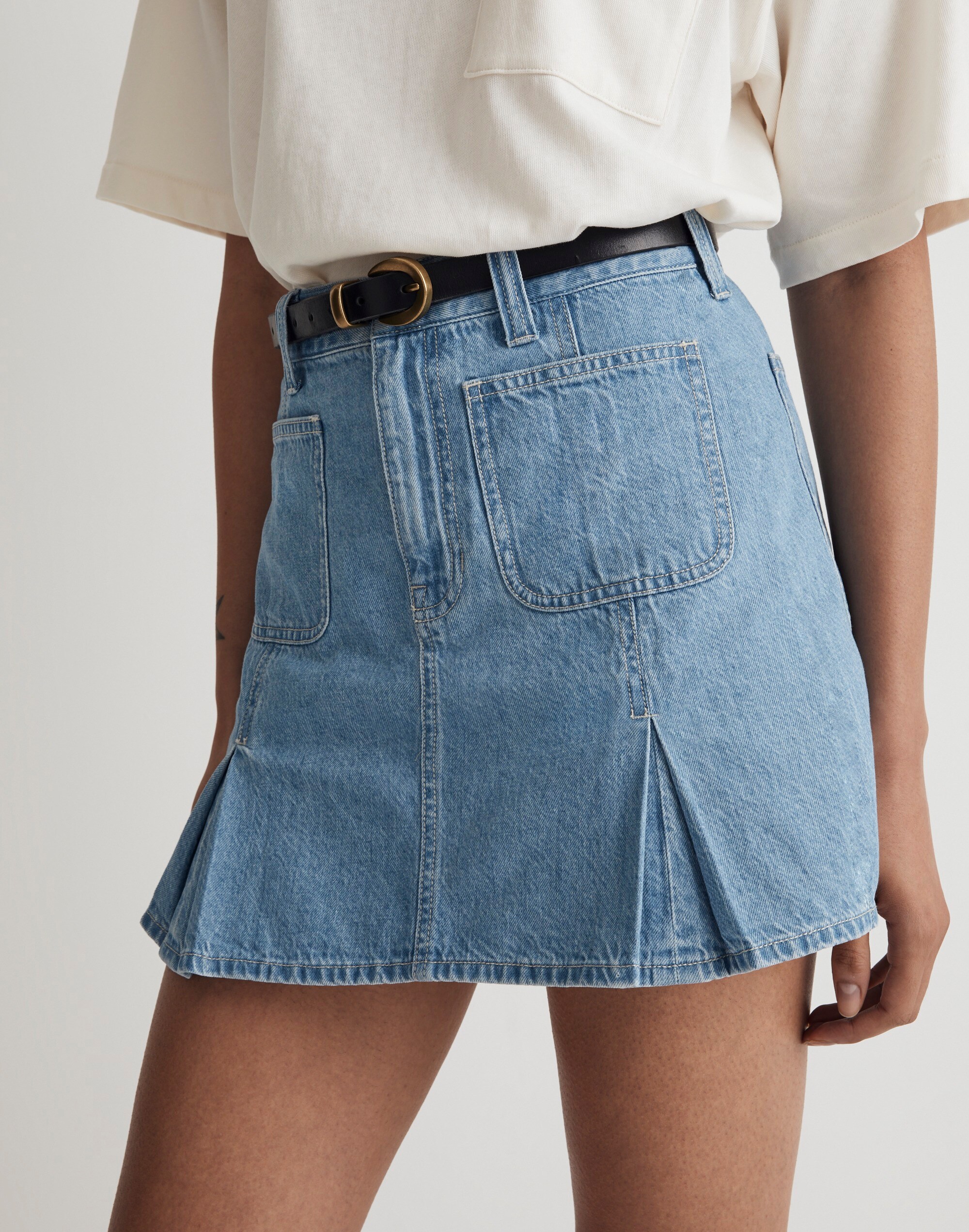 Pleated Denim Mini Skirt in Stilecrost Wash