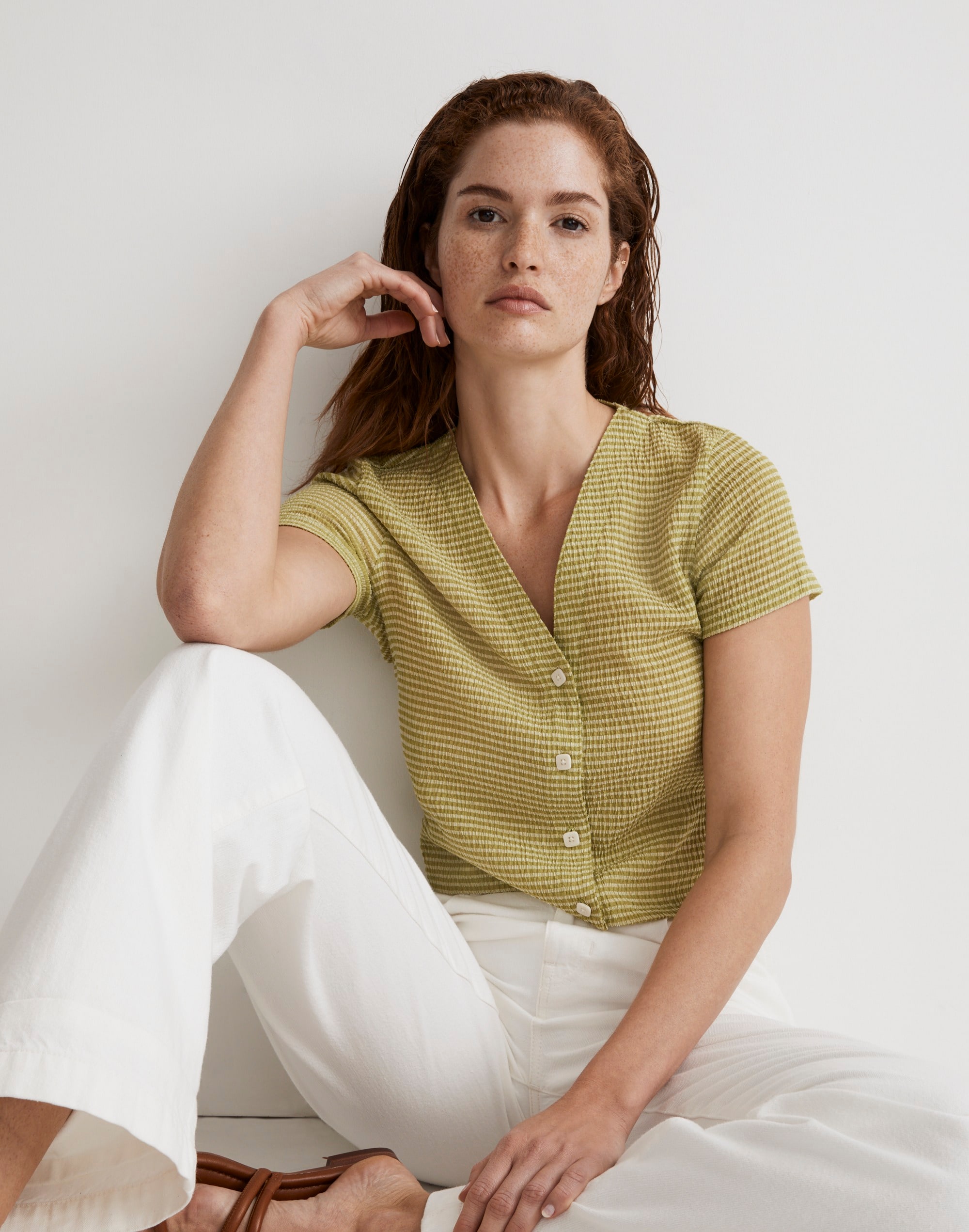 Button-Front Crop Cardigan Alternate Image 4