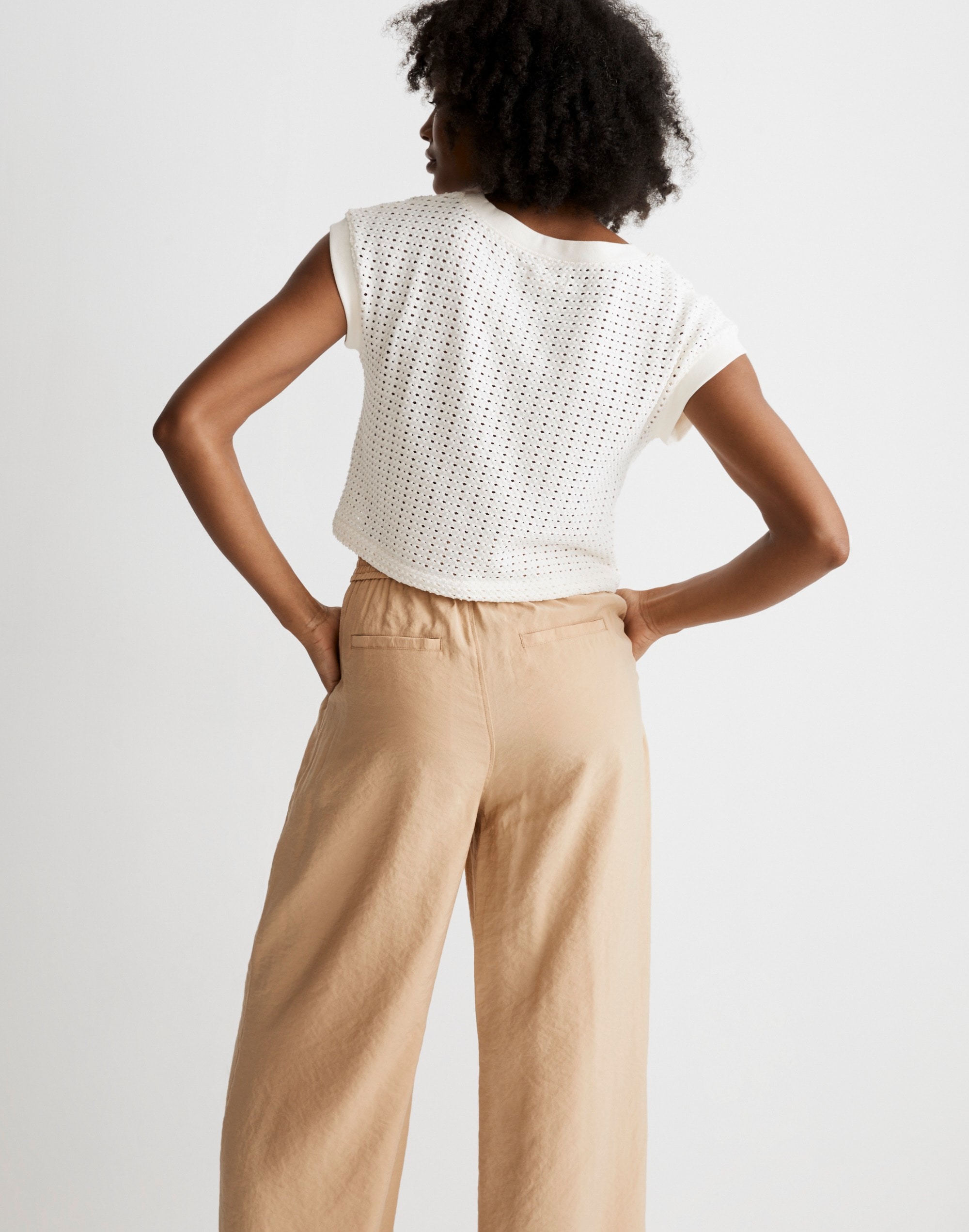 Knit Mesh V-Neck Crop Tee