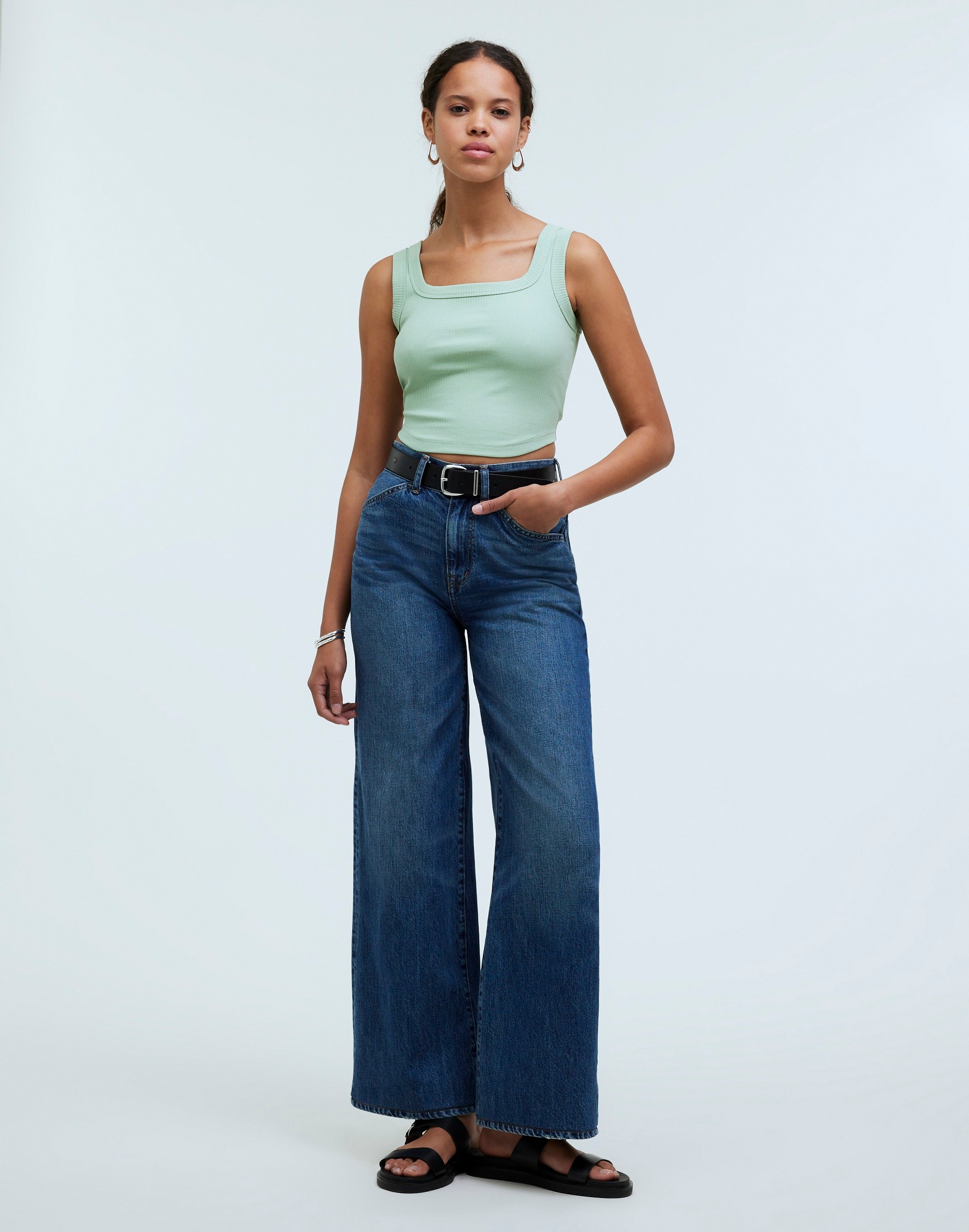 Mw The Tailored Crop Tank In Pistachio