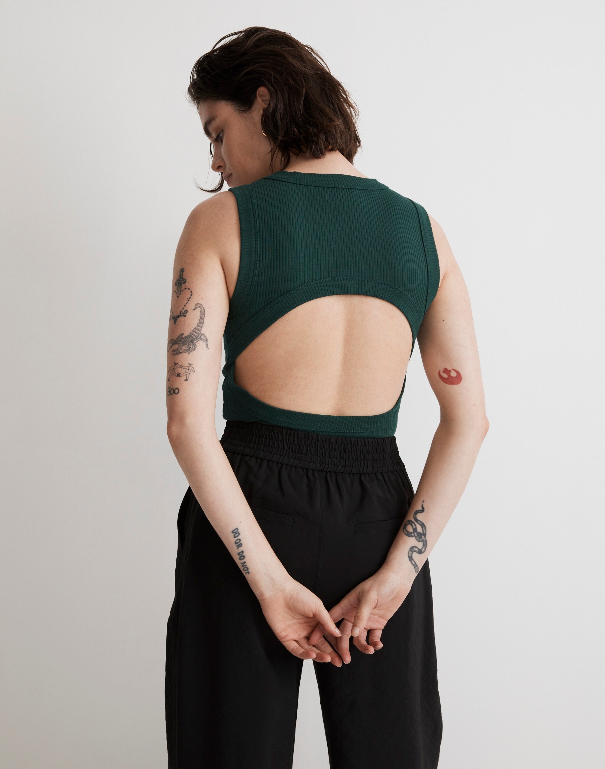 Crewneck Thong Bodysuit in Sleekhold