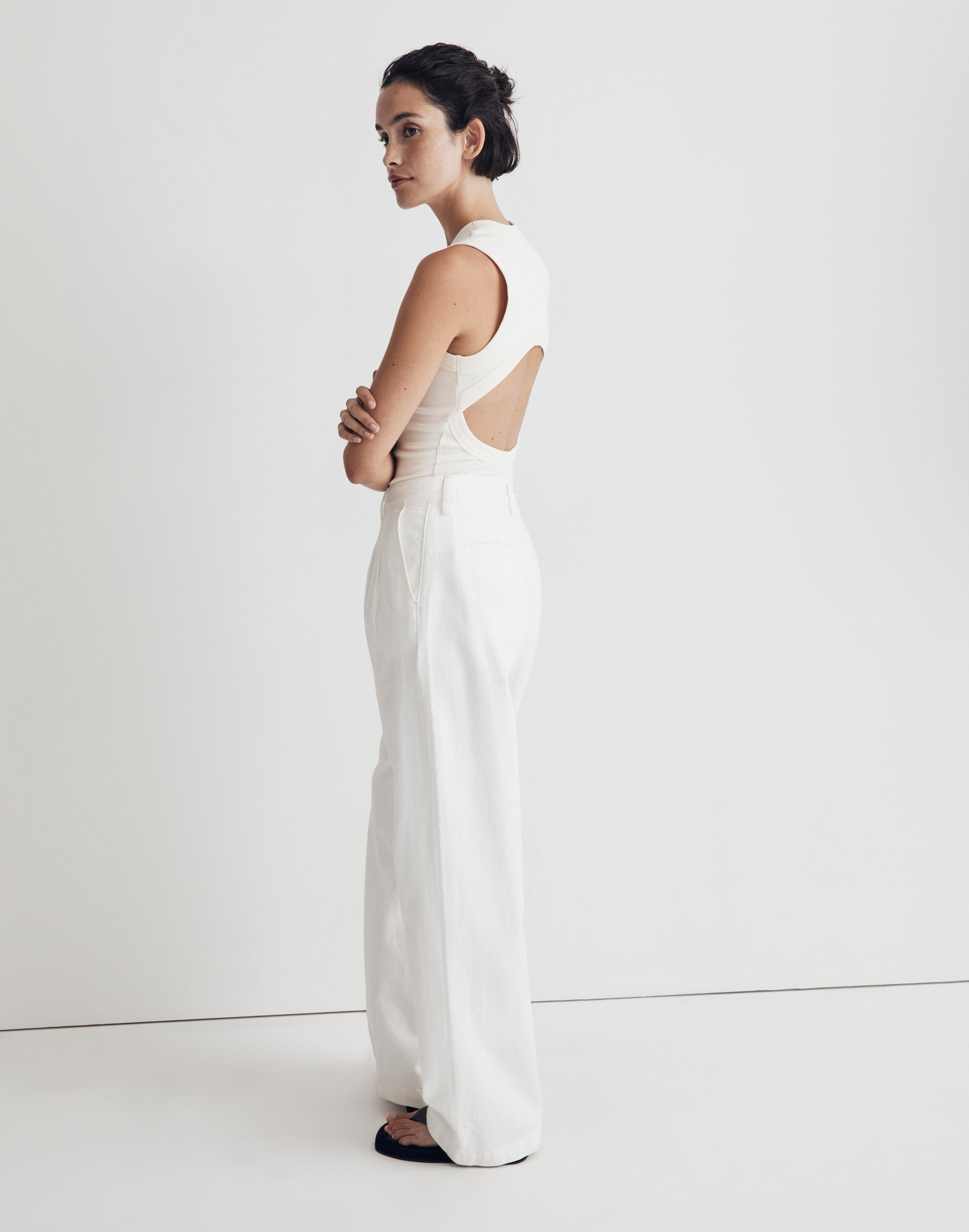 Crewneck Thong Bodysuit in Sleekhold