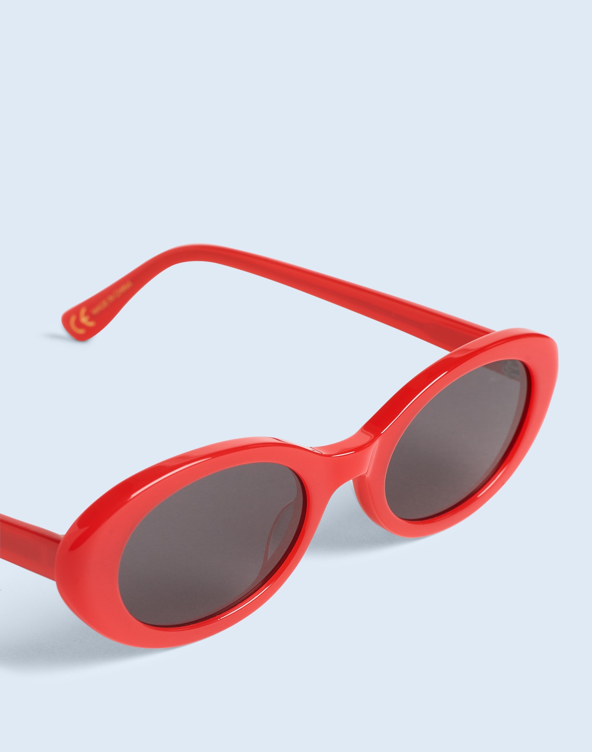 Shop Mw Russell Oval Sunglasses In Rouge
