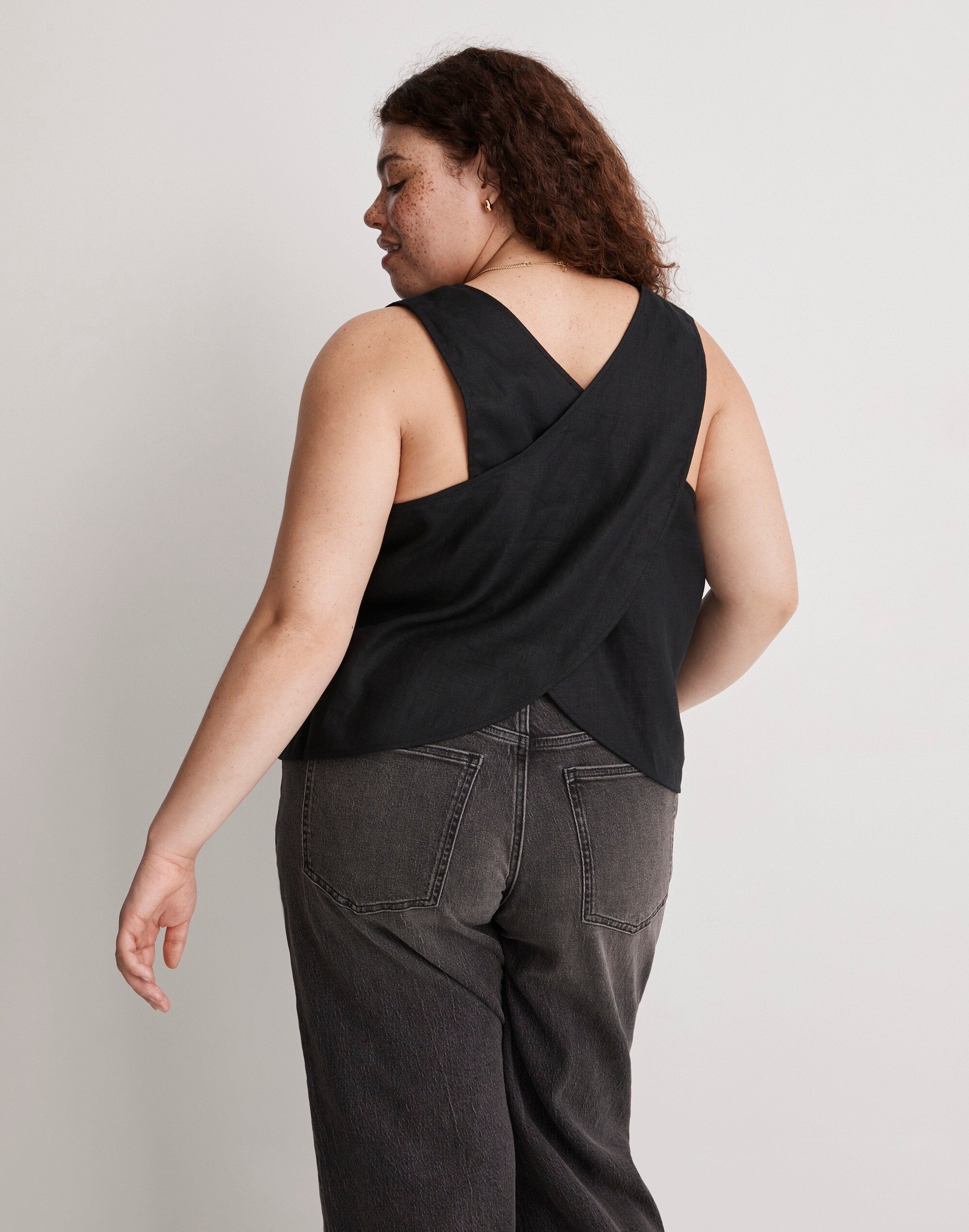 Plus 100% Linen Cross-Back Sleeveless Top