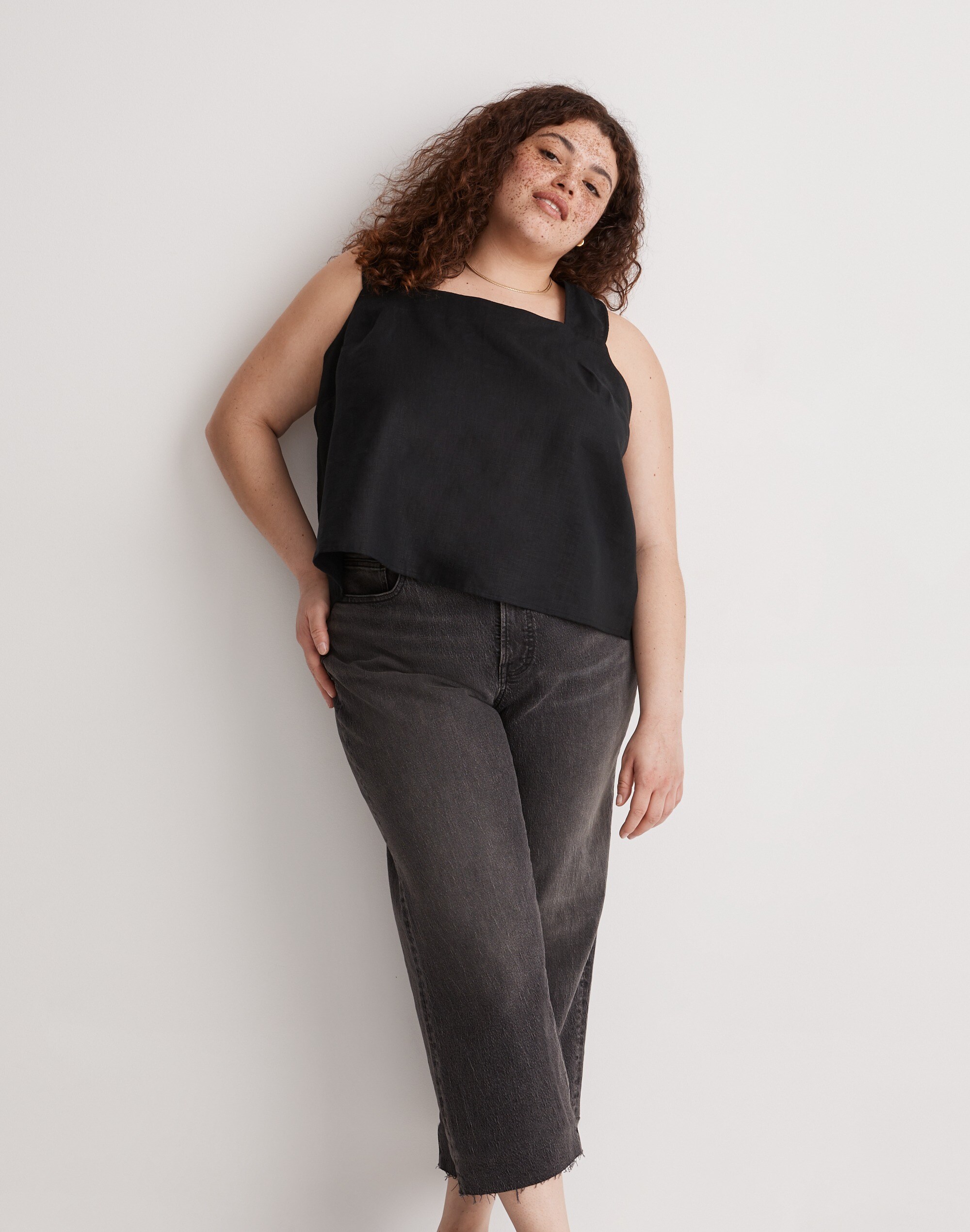 Plus 100% Linen Cross-Back Sleeveless Top