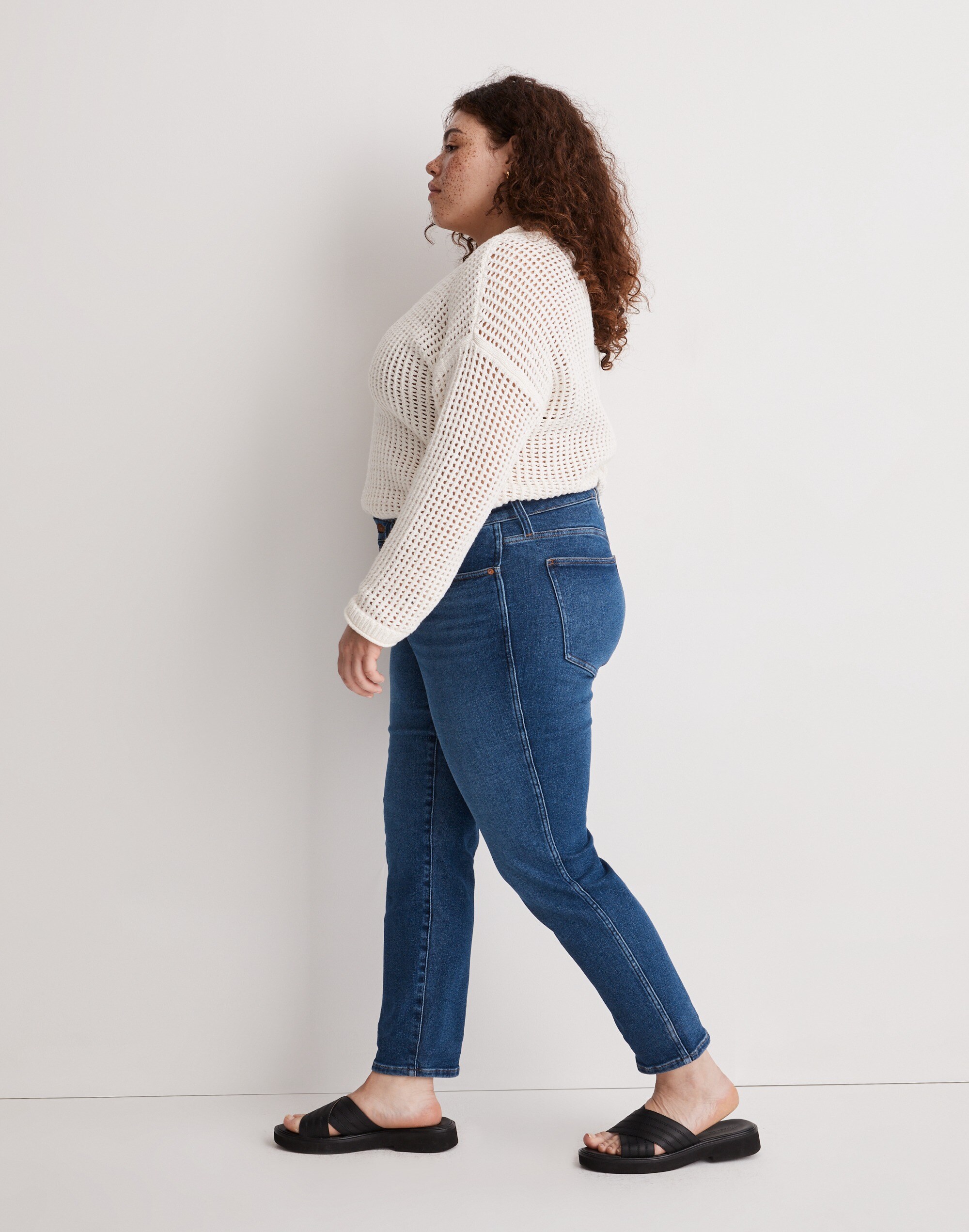 Plus Curvy High-Rise Stovepipe Jeans in Auraria Wash