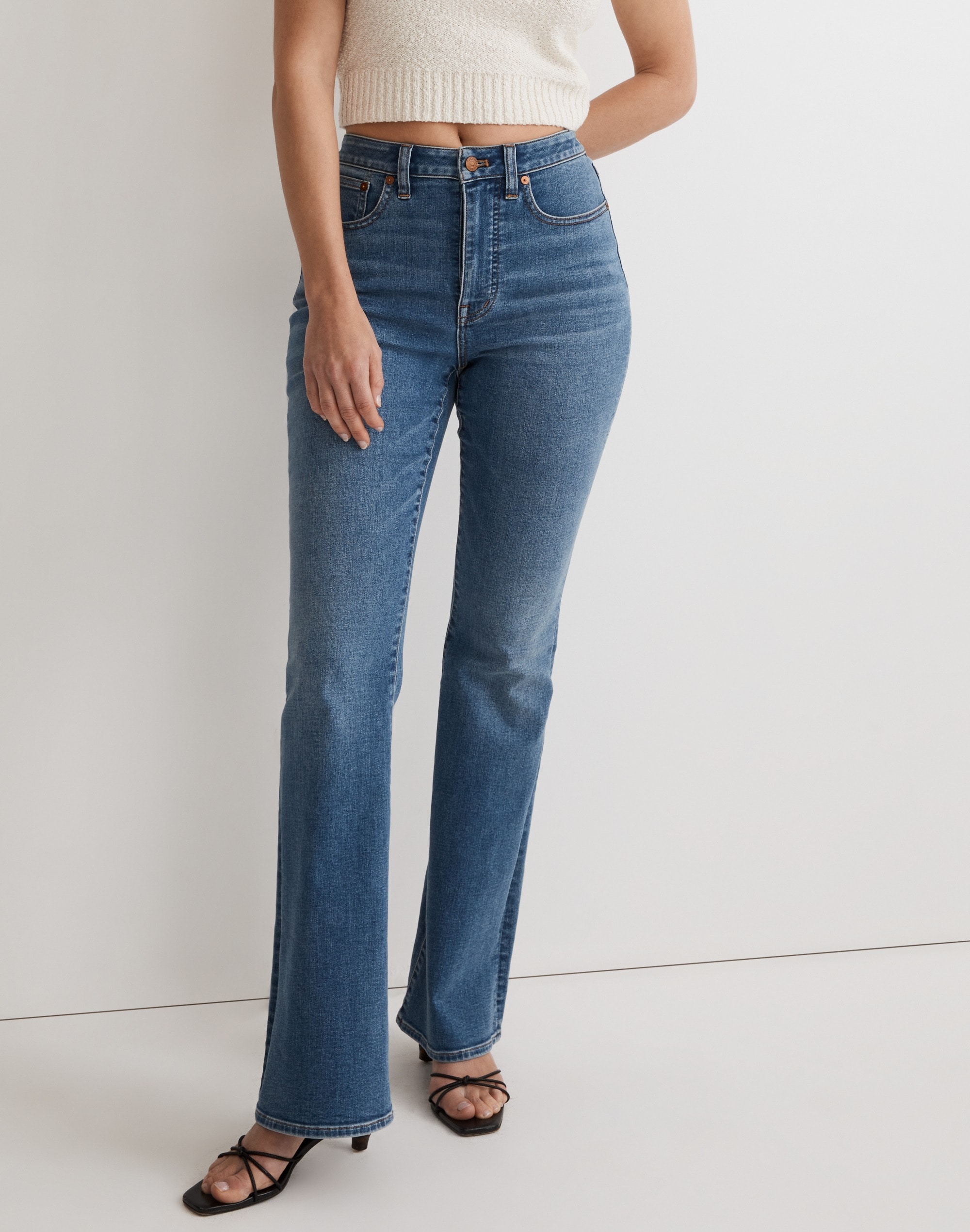 Curvy Skinny Flare Jeans in Elevere Wash