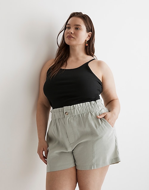 Seamed Pull-On Paperbag Shorts in Softdrape