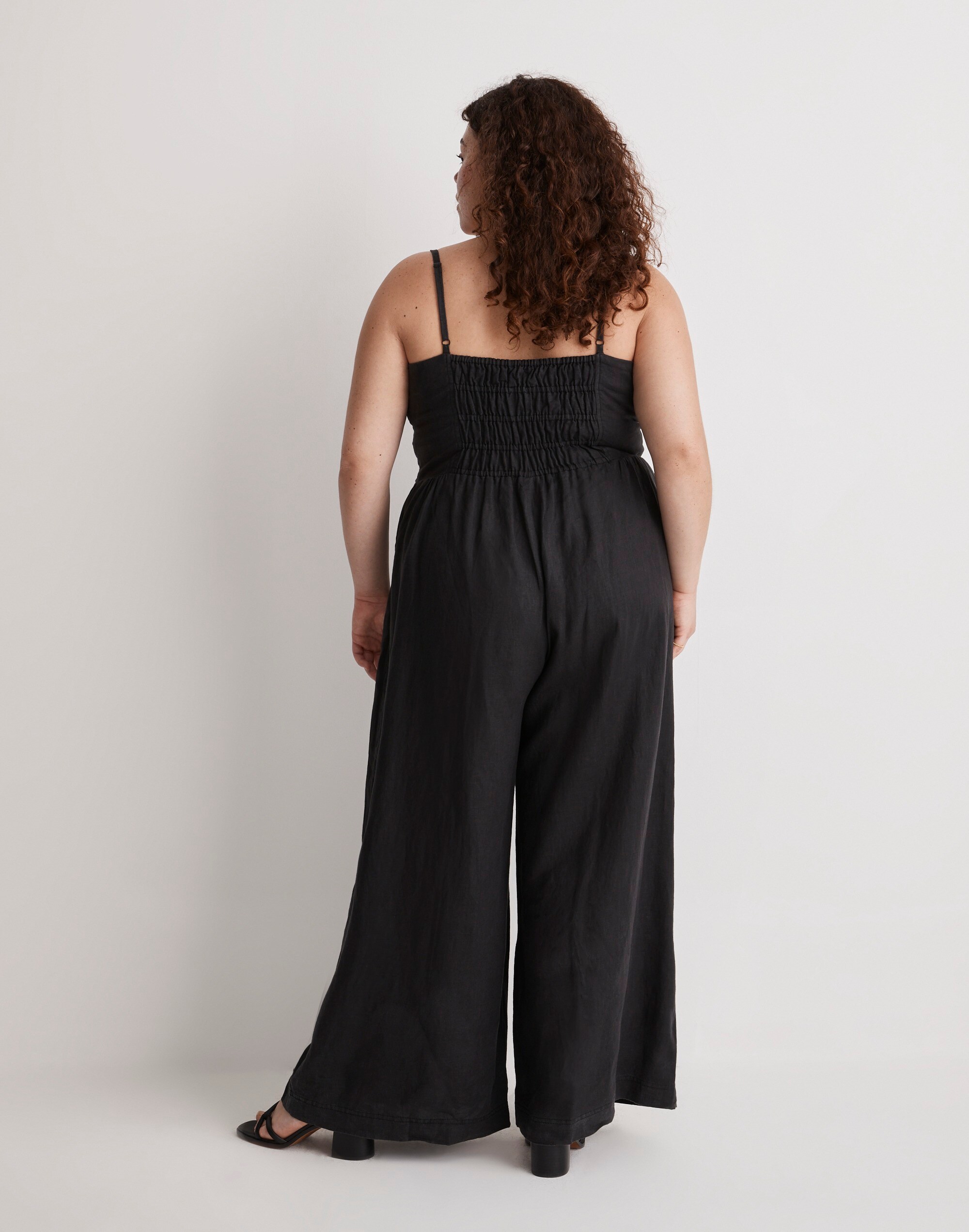 Plus Sleeveless Wide-Leg Jumpsuit in 100% Linen