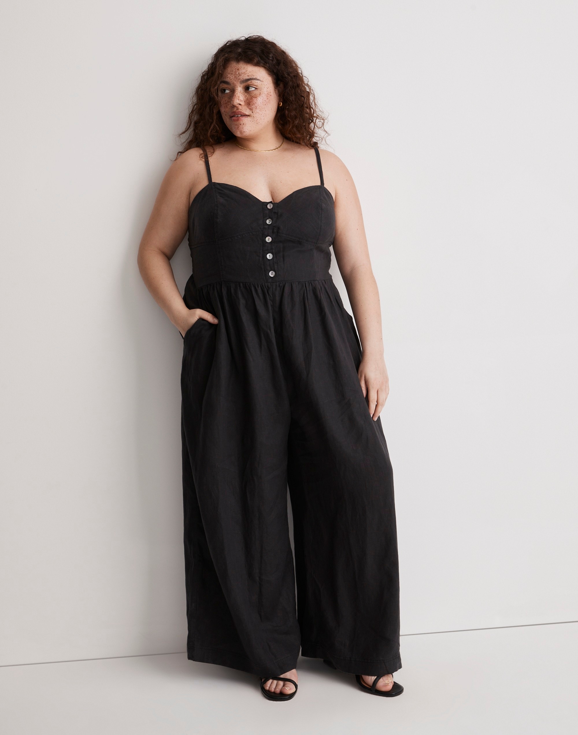 Plus Sleeveless Wide-Leg Jumpsuit in 100% Linen