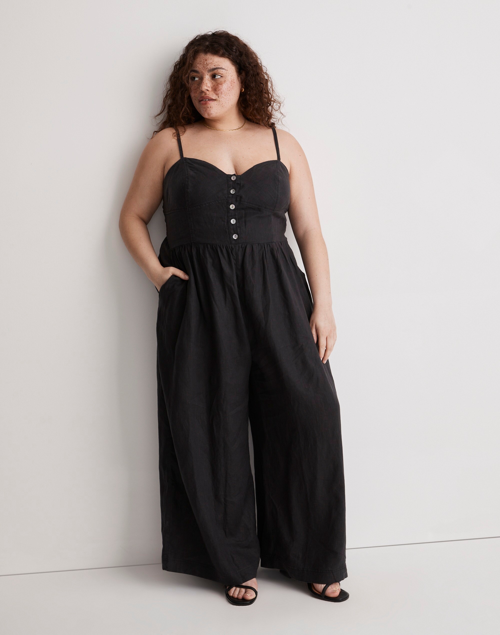 plus sleeveless wide-leg jumpsuit in 100% linen