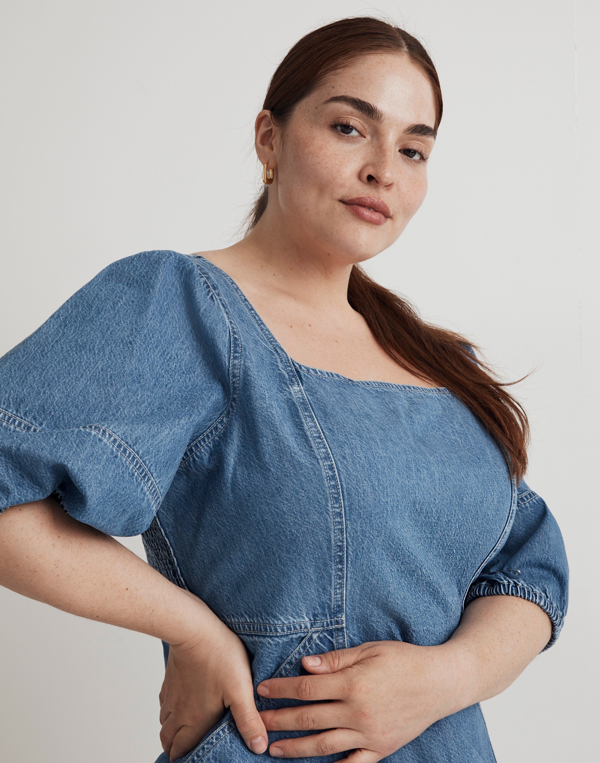 Plus Denim Balloon-Sleeve Mini Dress in Fennwood Wash