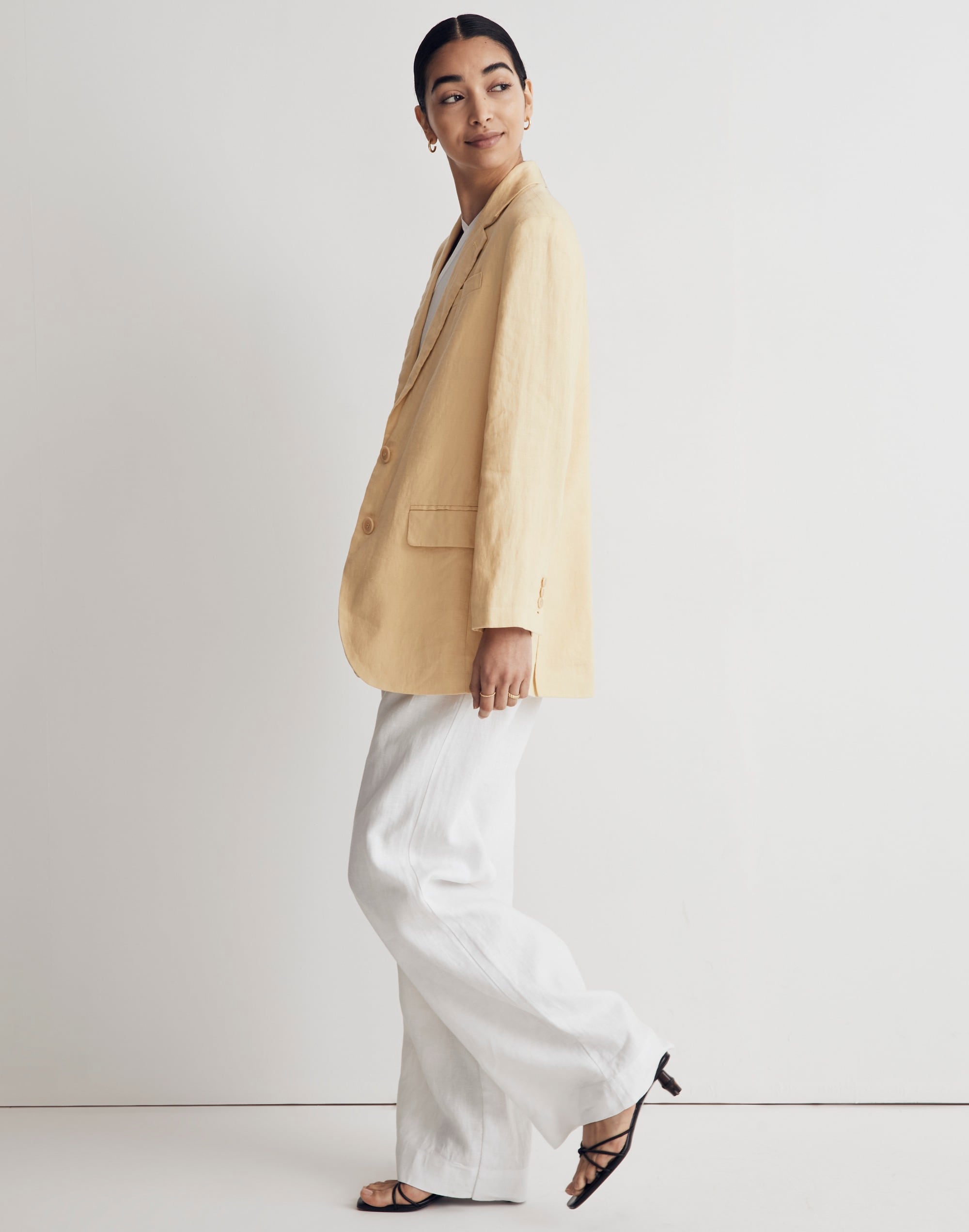 The Oversized Blazer in 100% Linen