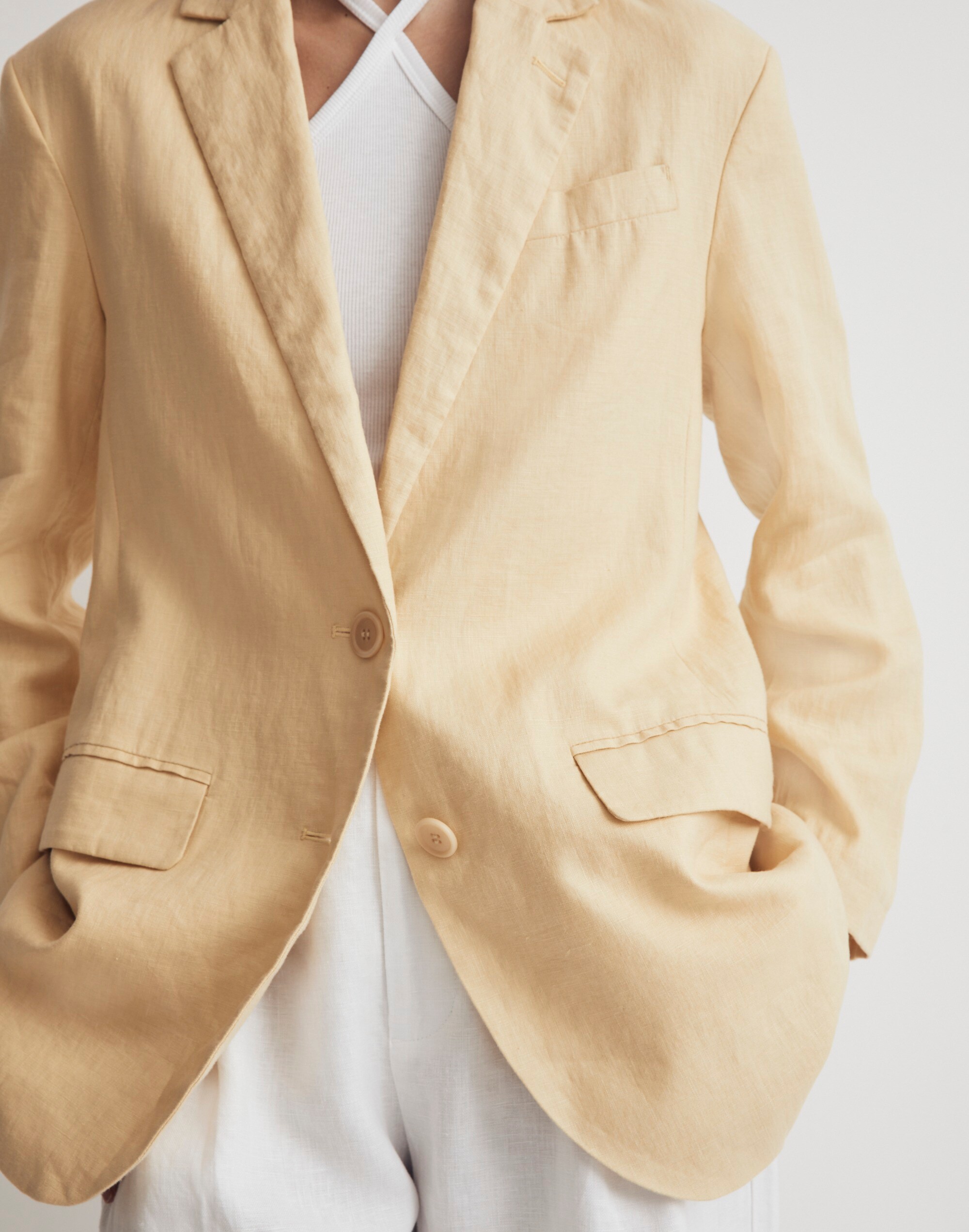 The Oversized Blazer in 100% Linen