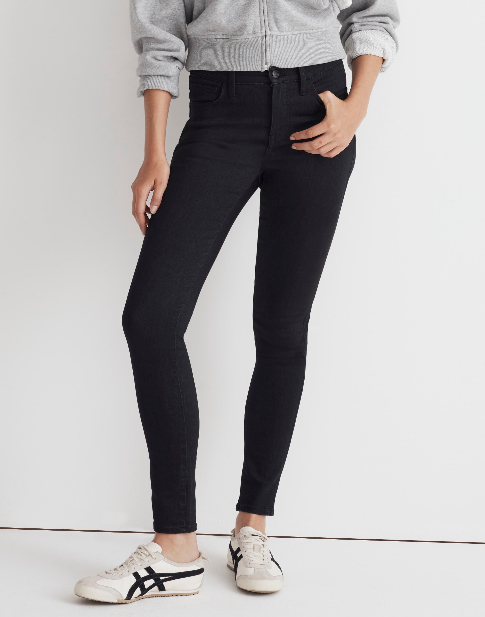 9" Mid-Rise Roadtripper Skinny Jeans in Bennett Wash