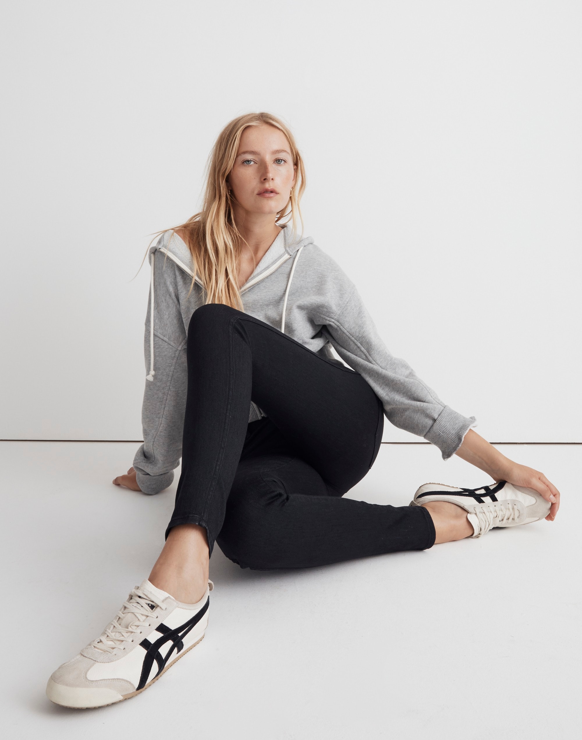 9" Mid-Rise Roadtripper Skinny Jeans in Bennett Wash