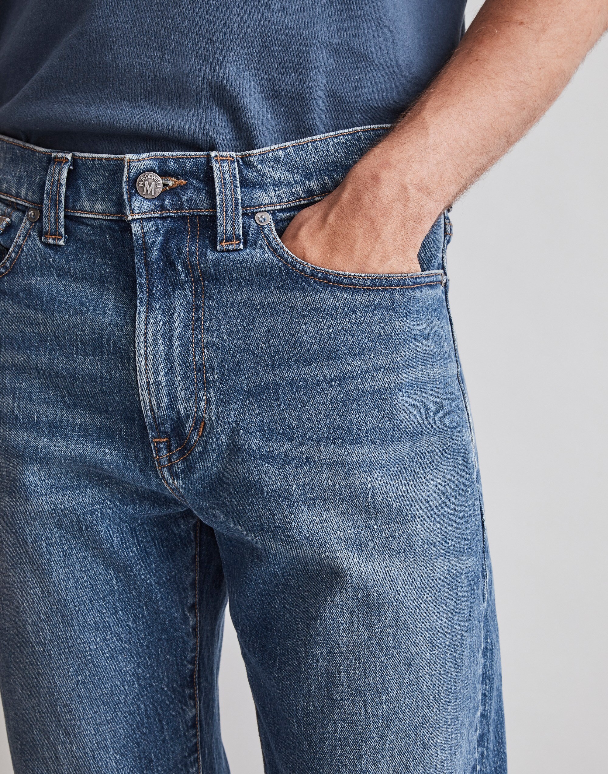 Relaxed Taper Jeans