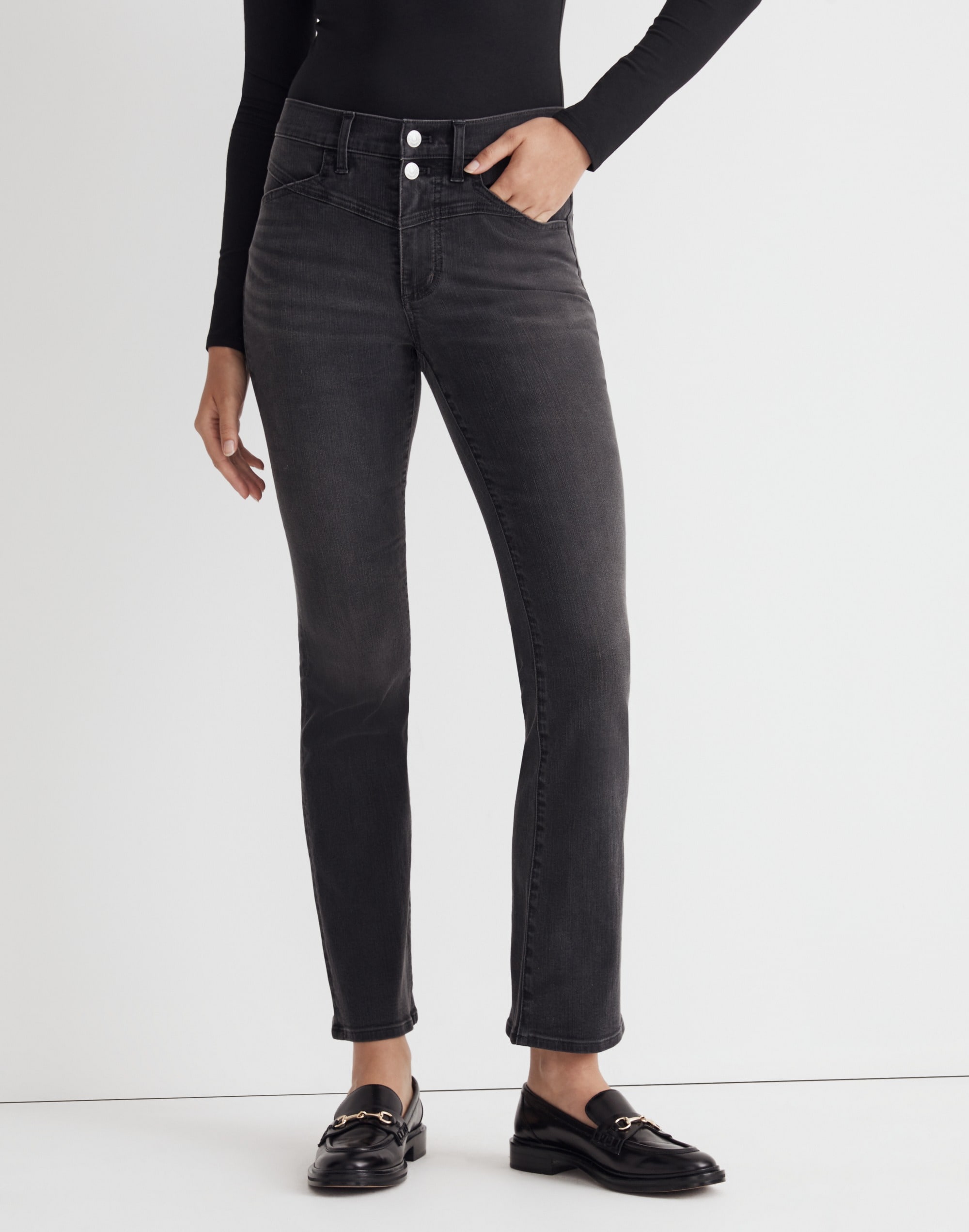 Kick Out Crop Jeans in Beckley Wash