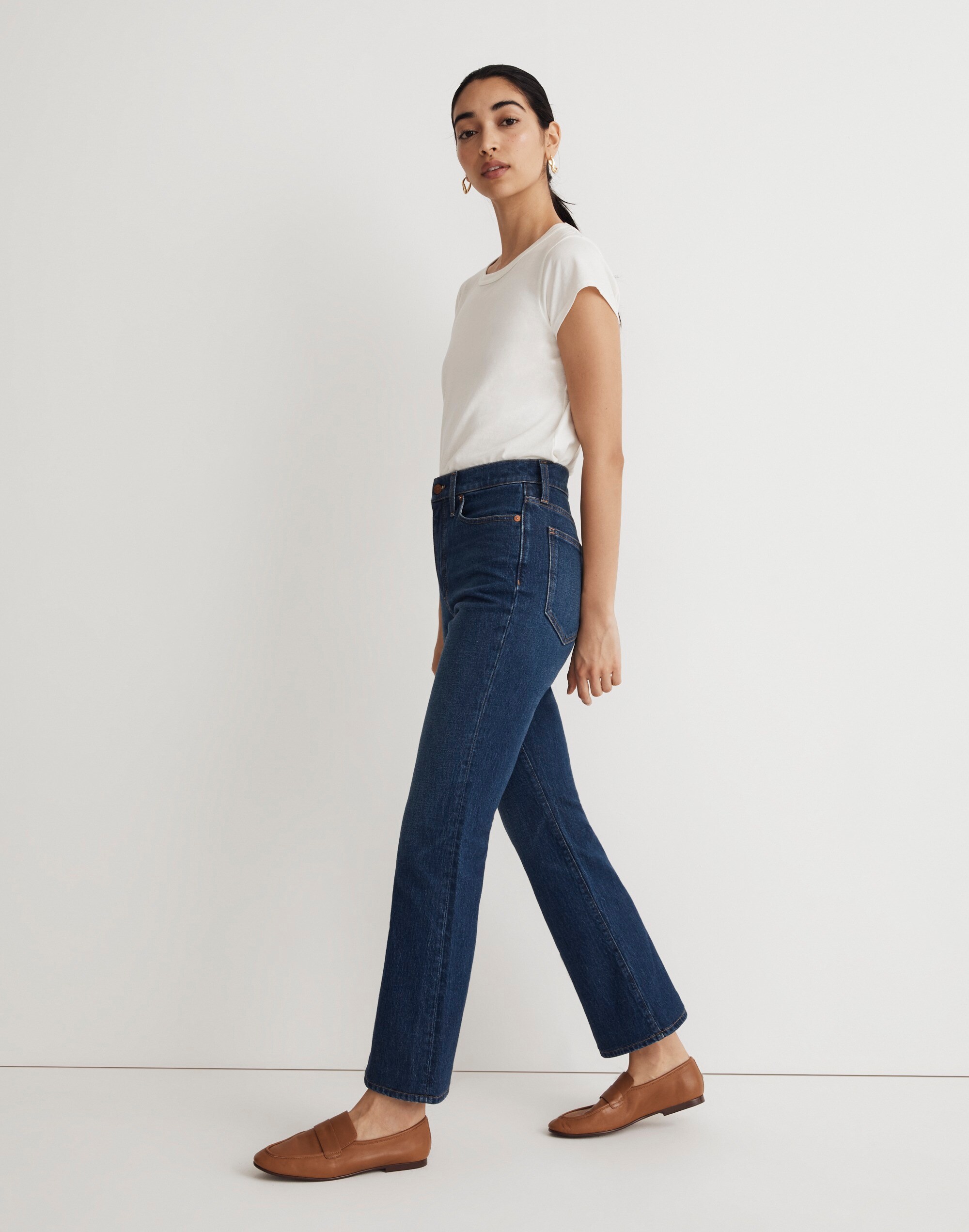 The Petite Perfect Vintage Flare Crop Jean in Corgan Wash