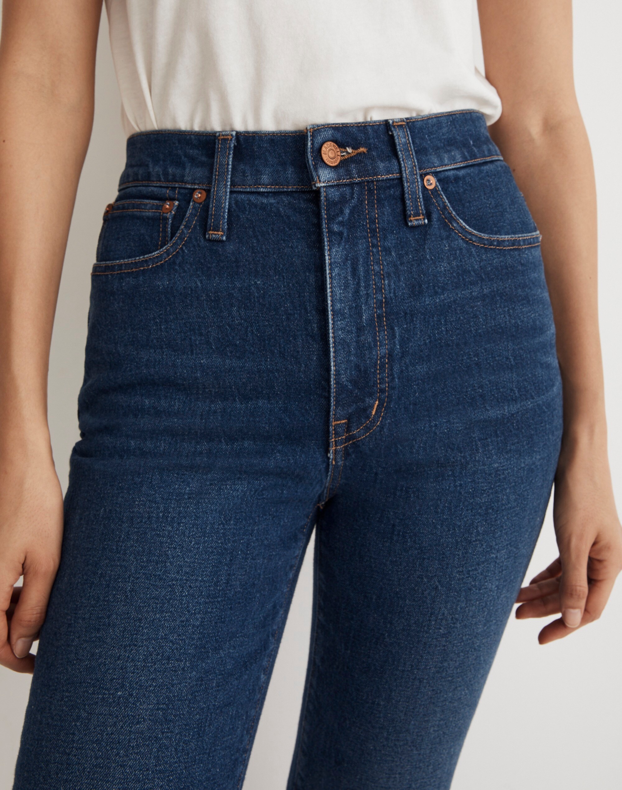 The Petite Perfect Vintage Flare Crop Jean in Corgan Wash