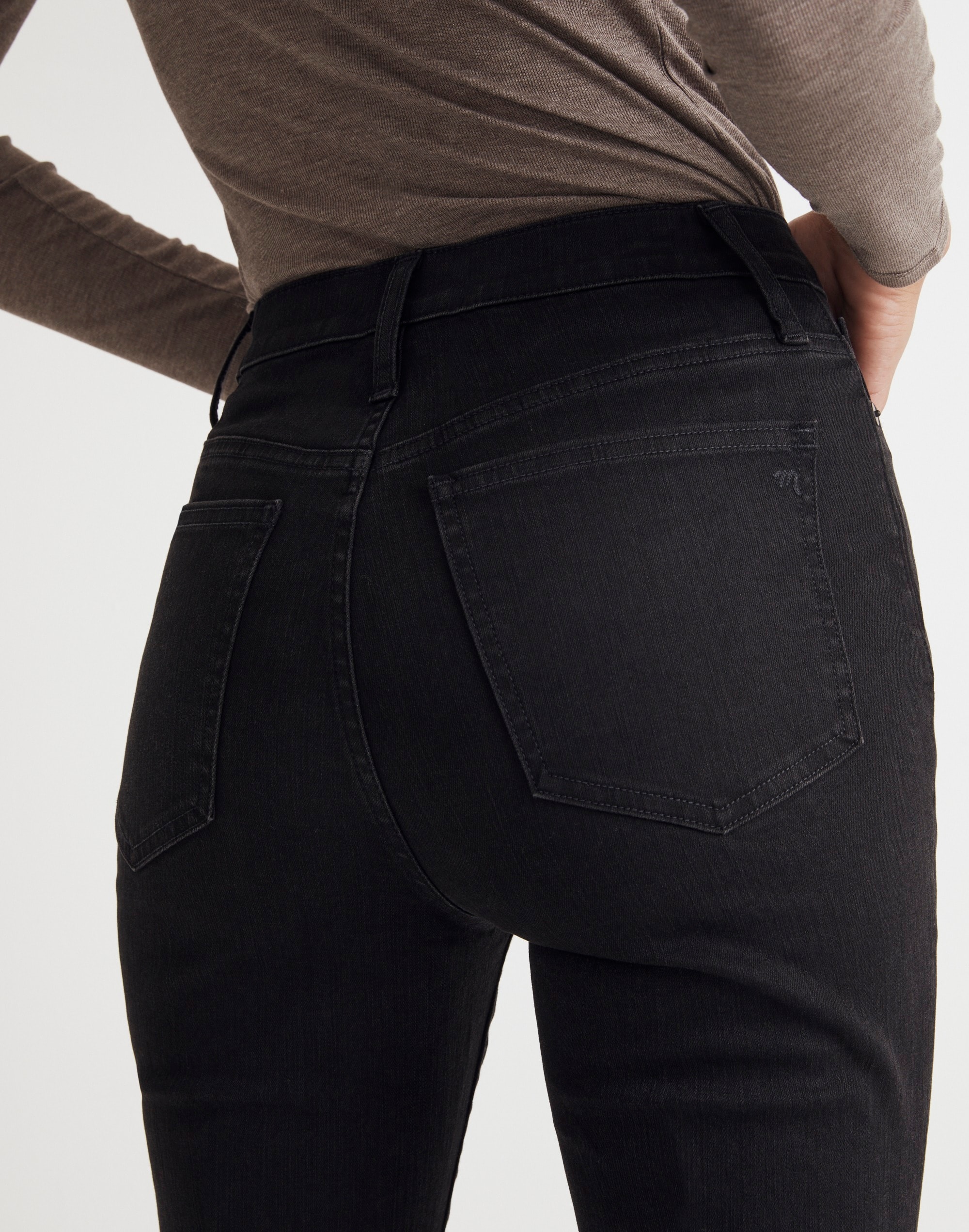 Skinny Flare Jeans in Black Frost Wash