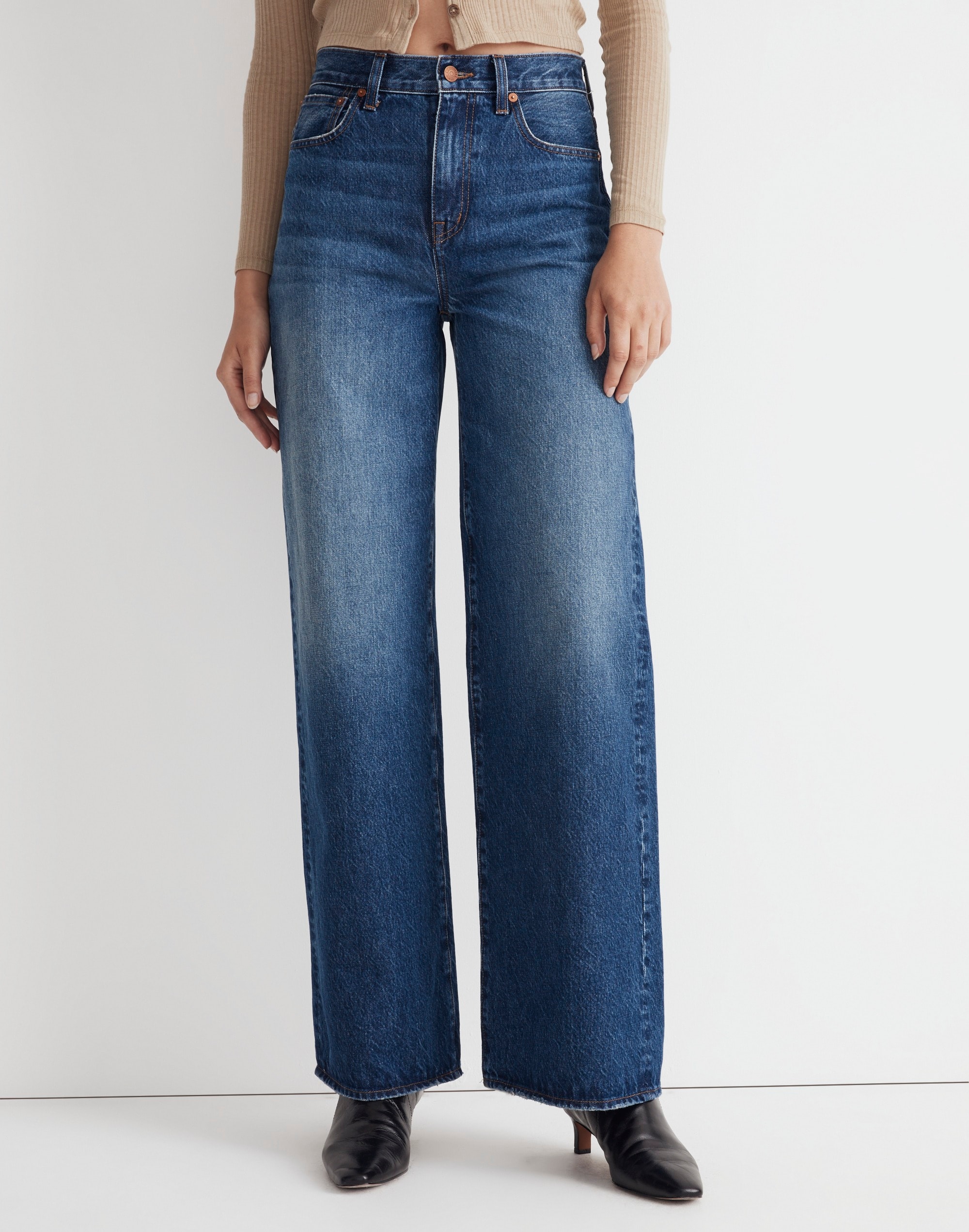 Superwide-Leg Jeans in Halleran Wash Alternate Image 1