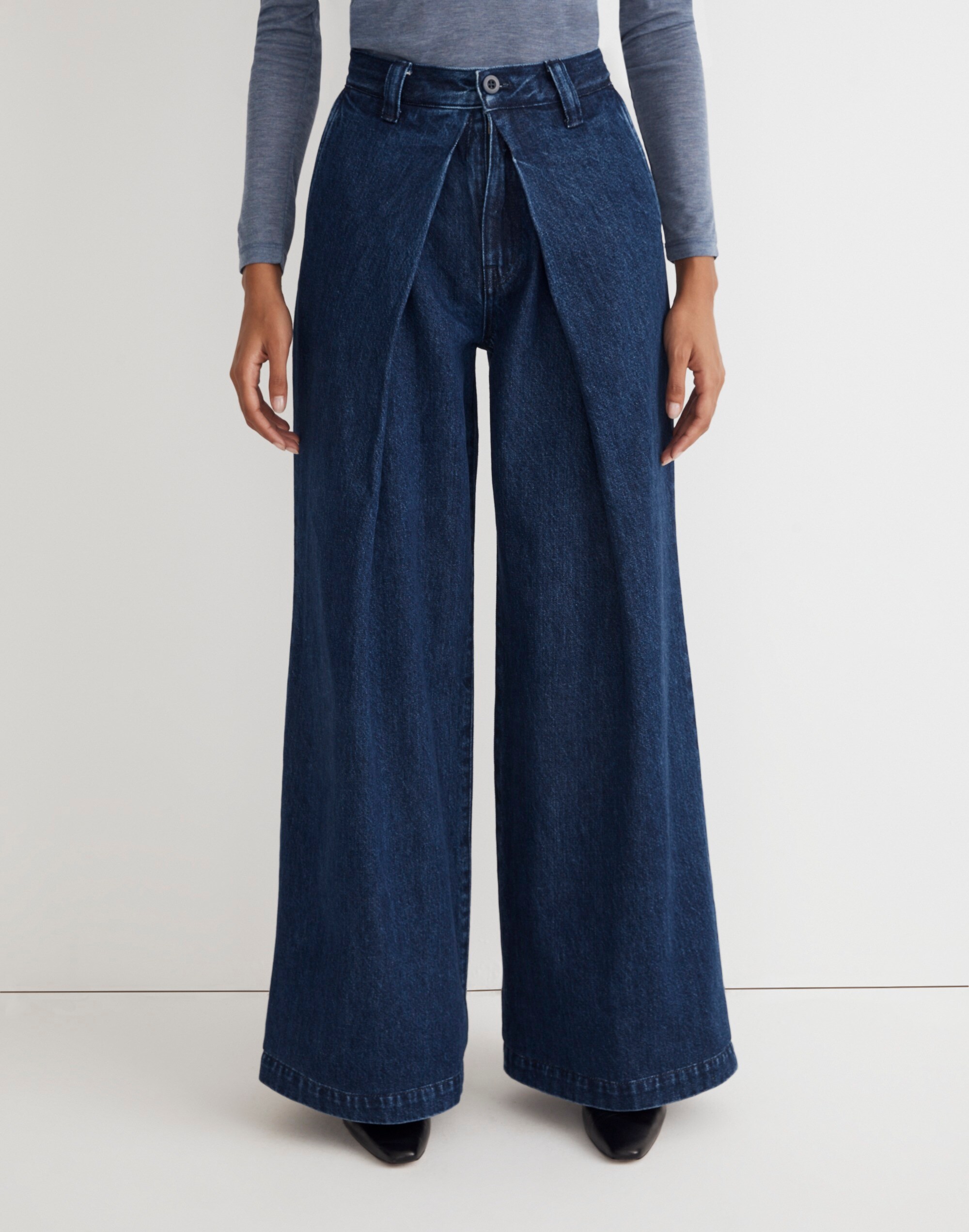 Extrawide-Leg Trouser Jeans in Poyner Wash