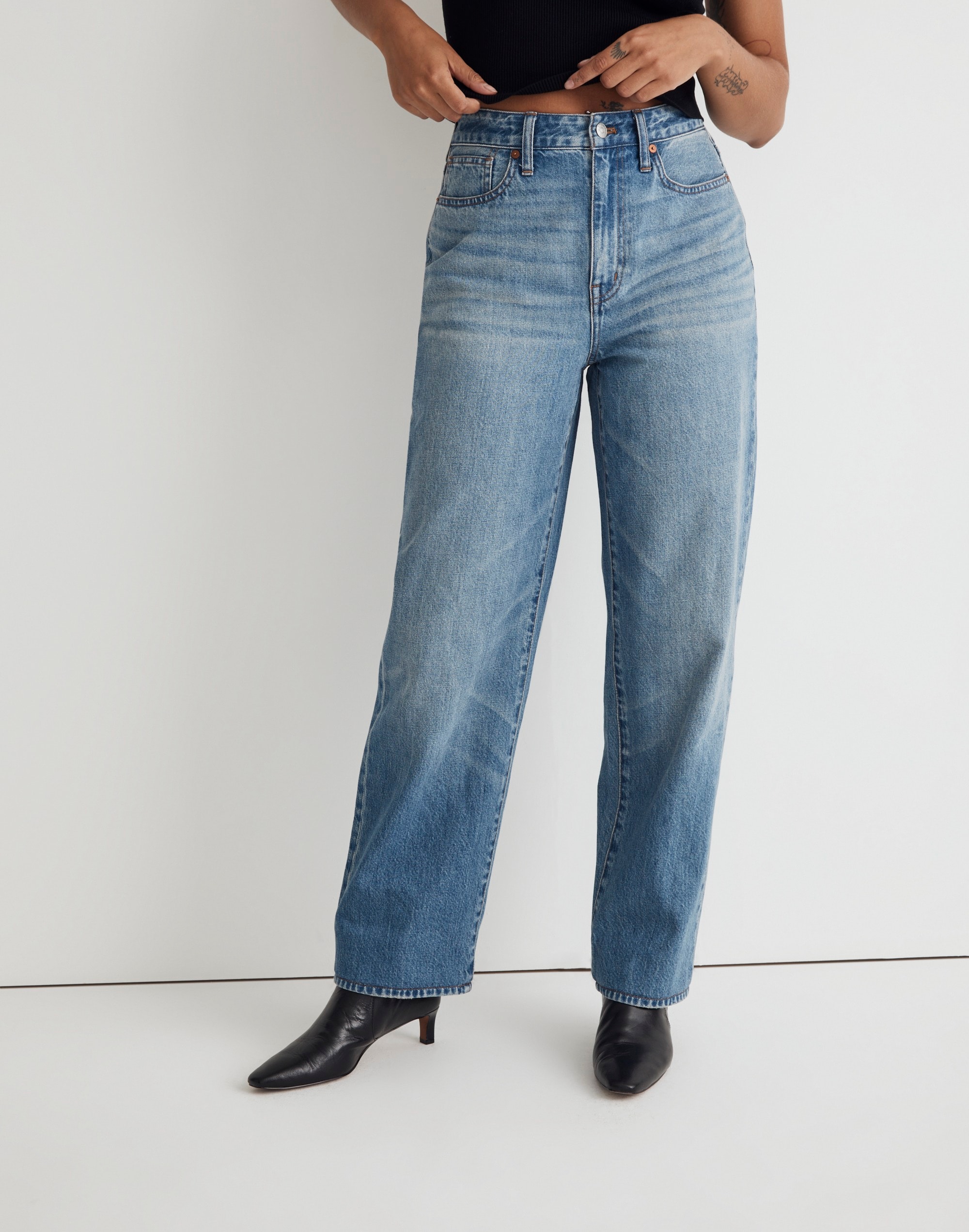 Curvy Baggy Straight Jeans in Letica Wash in letica wash image 2