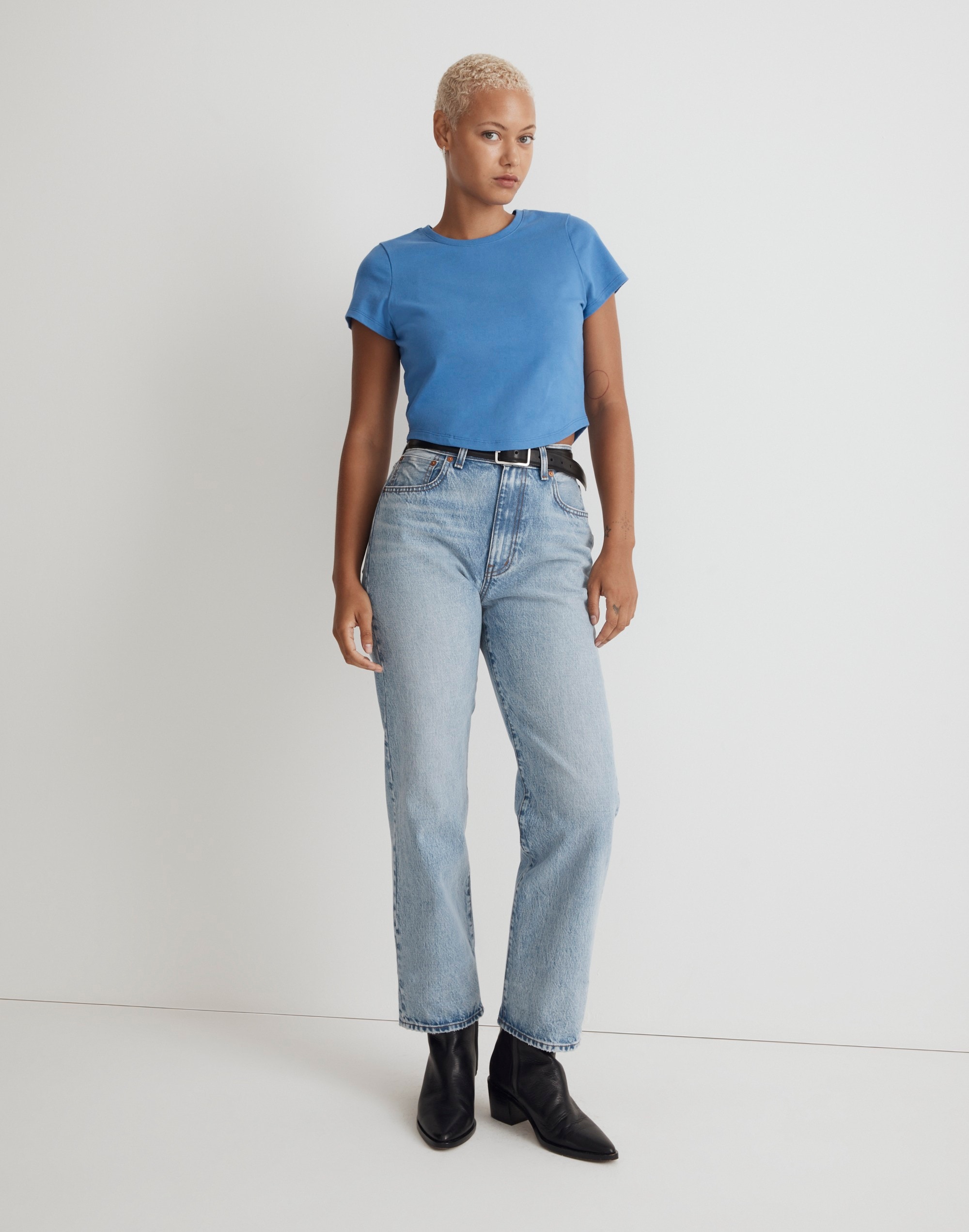 The Tall Curvy '90s Straight Jean in Mercer Wash
