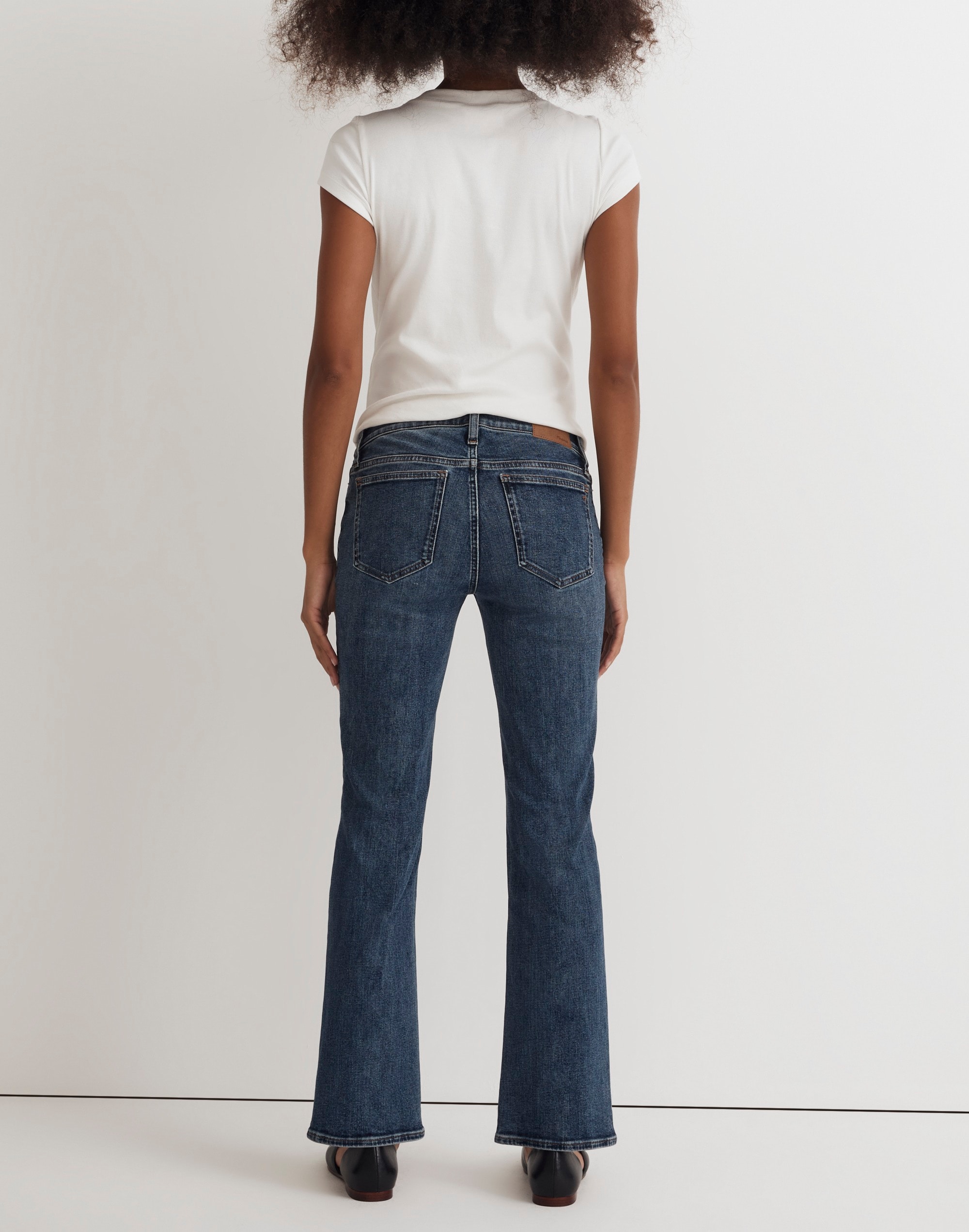 The Maternity Side-Panel Kick Out Crop Jeans Arlen Wash