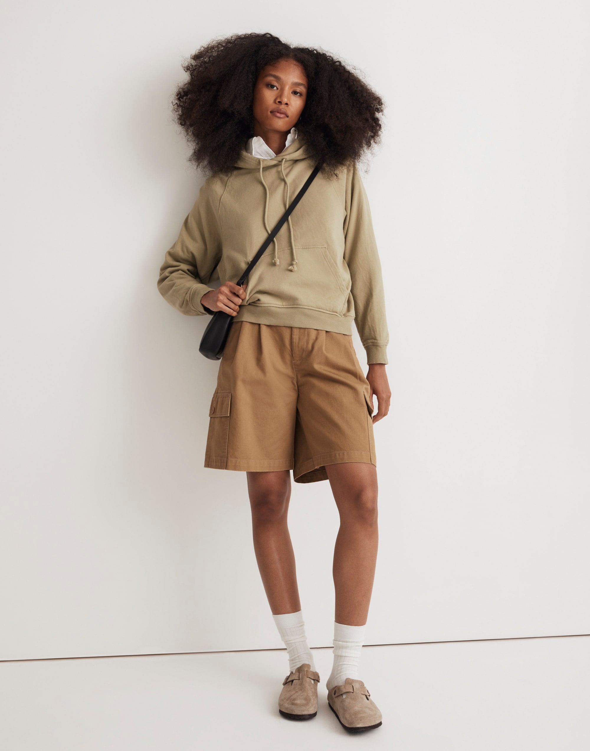 Mw Terry Relaxed Raglan-sleeve Sweatshirt In Blanched Olive