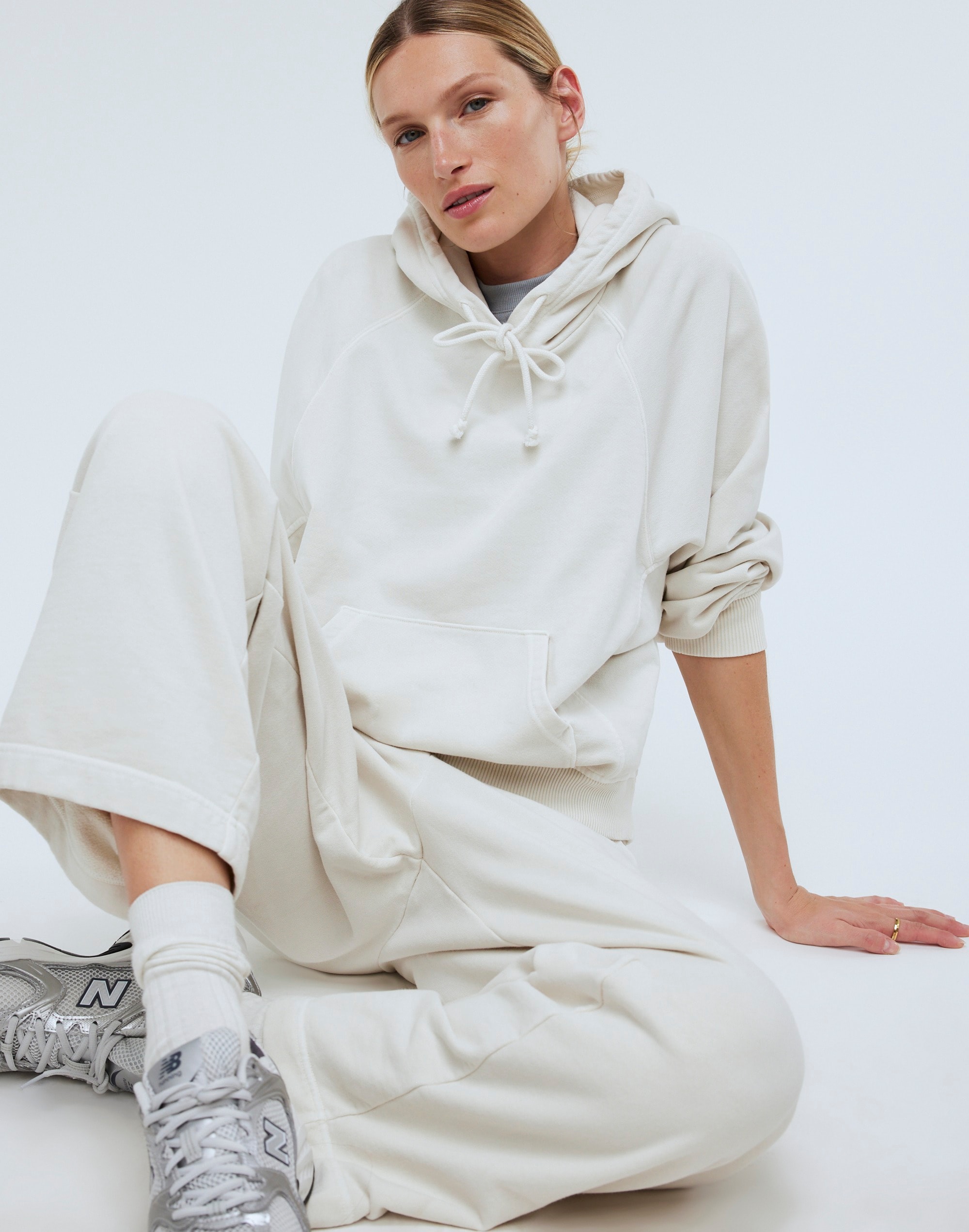 Terry Relaxed Raglan-Sleeve Sweatshirt