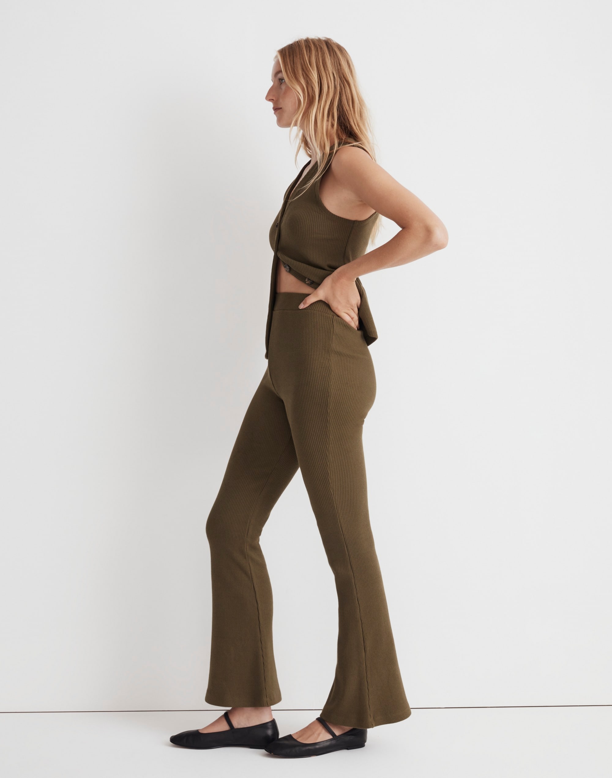 Ribbed Pull-On Flare Pants