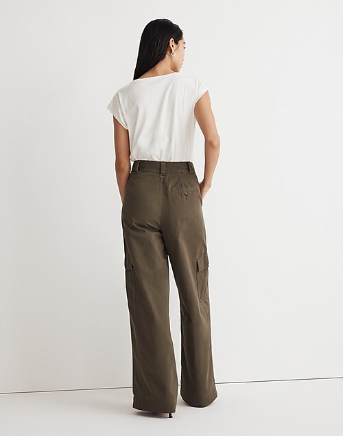 The Harlow Wide-Leg Cargo Pant in (Re)generative Chino