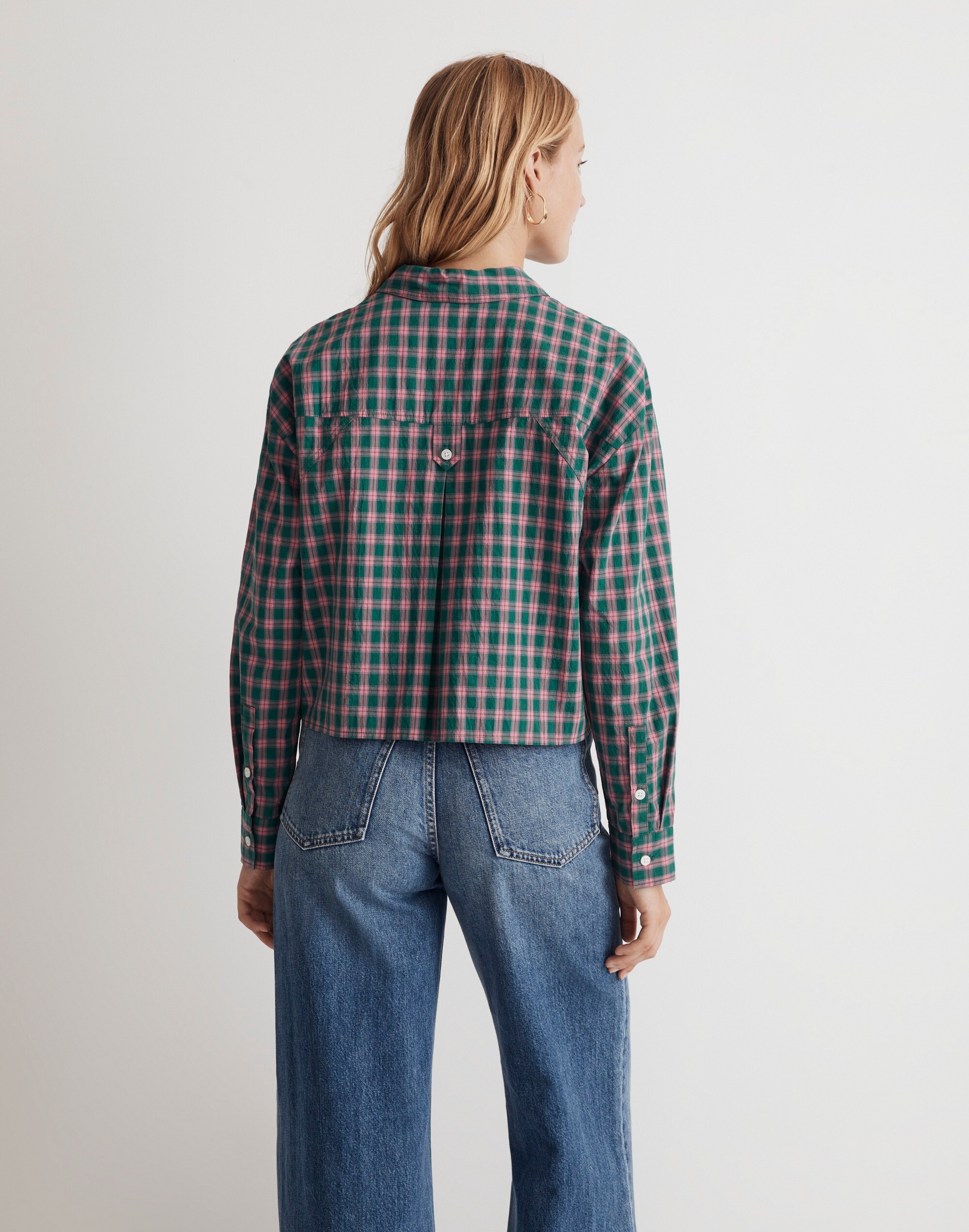 The Signature Poplin Crop Shirt in Plaid