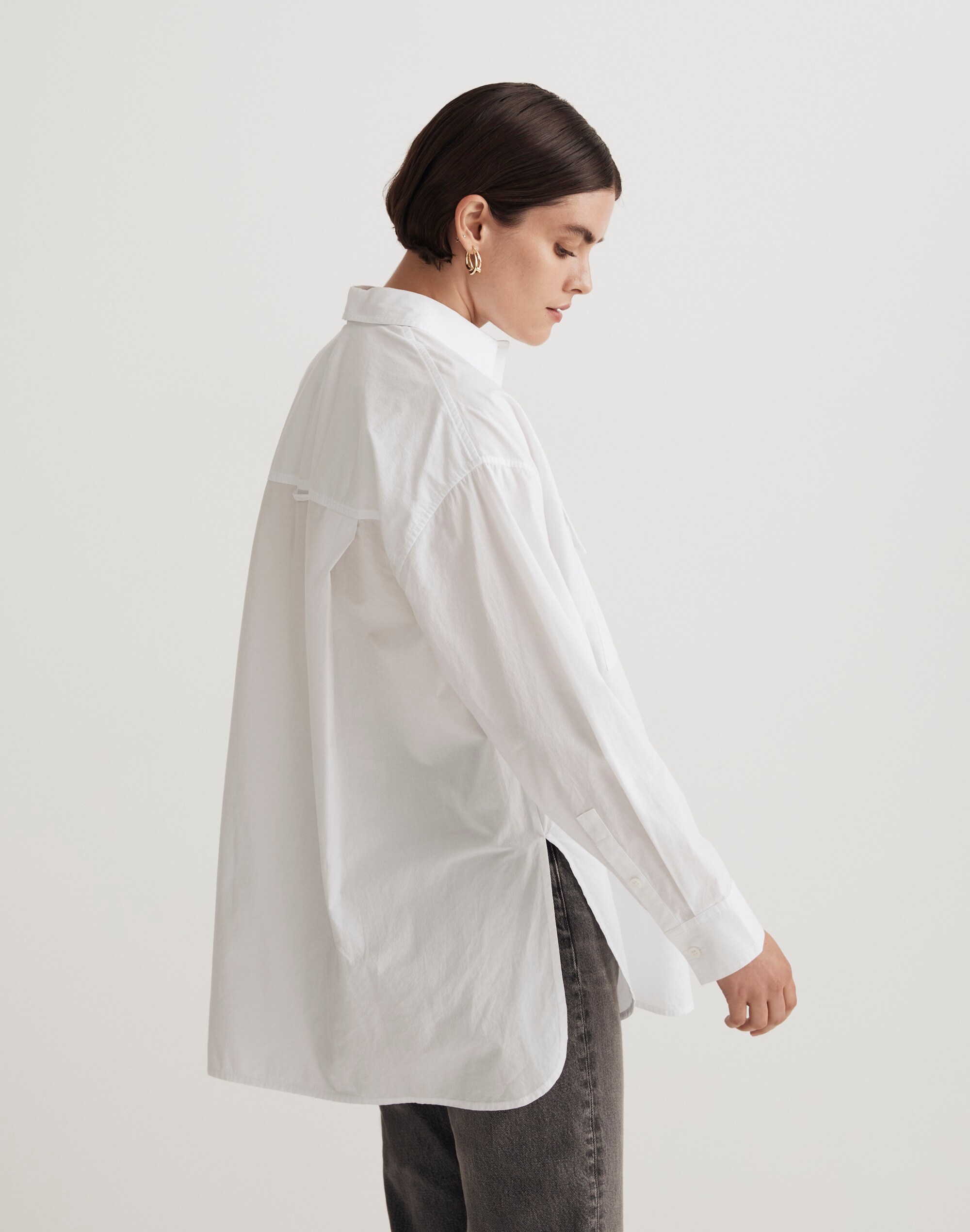 The Signature Poplin Oversized Button-Up Shirt: Flap-Pocket Edition