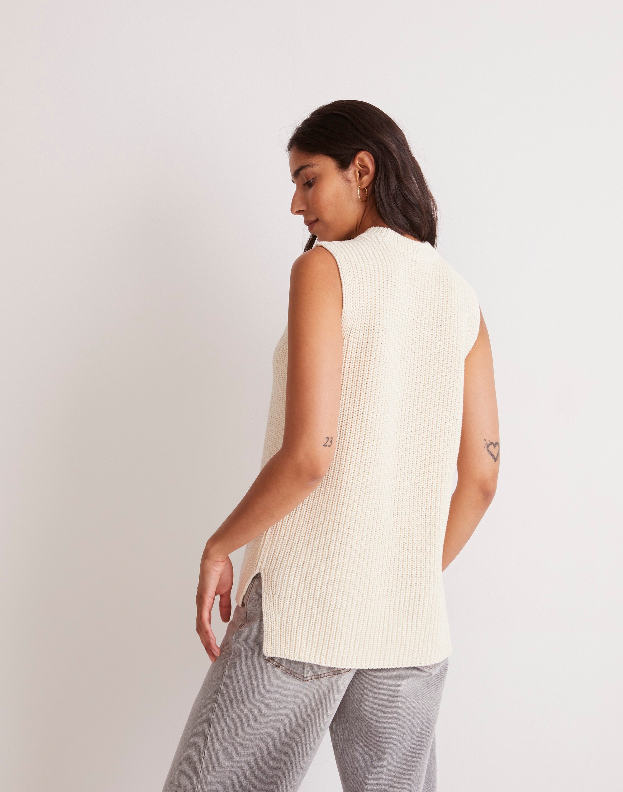 Ribbed Long Sweater Vest