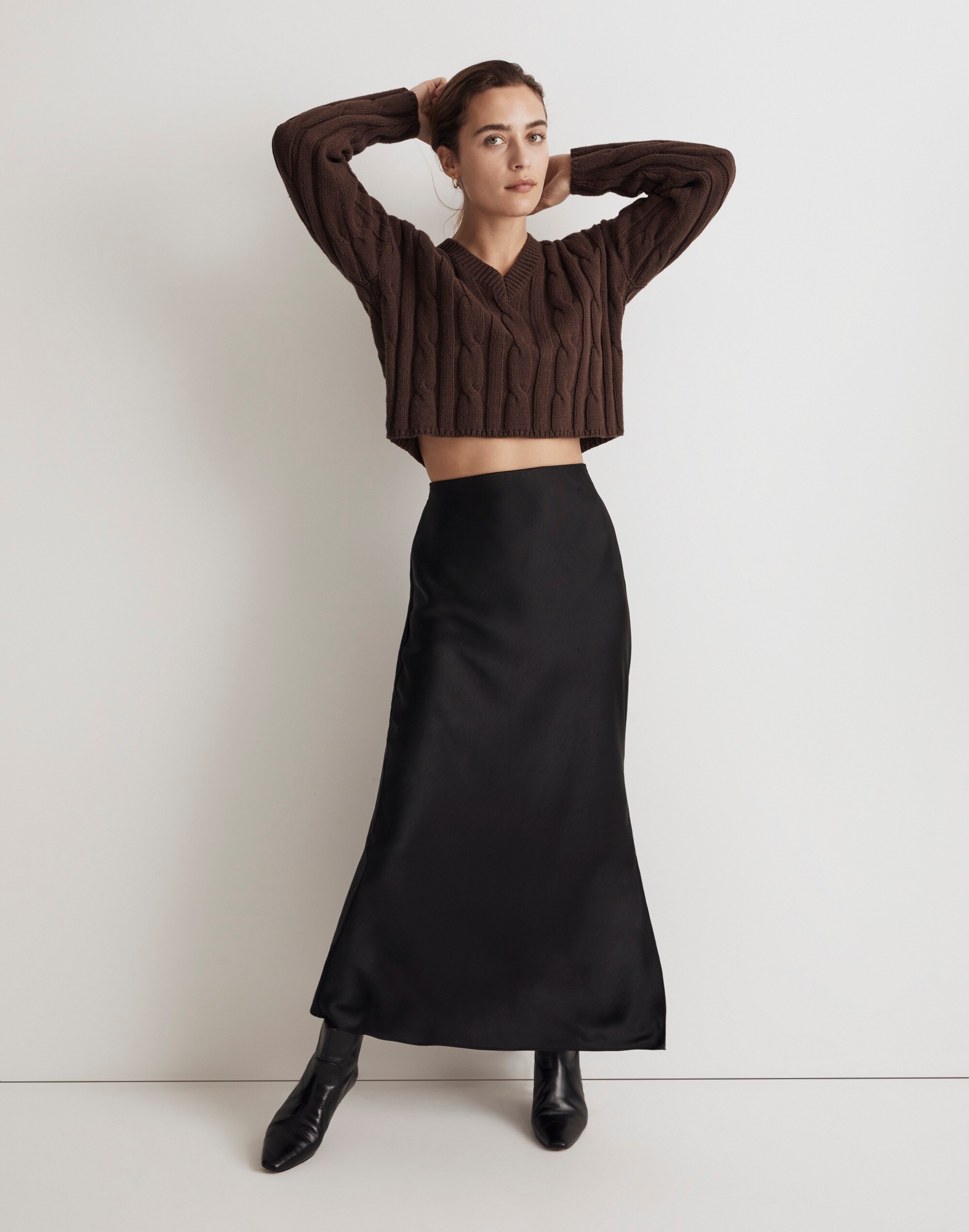 Cable-Knit V-Neck Crop Sweater