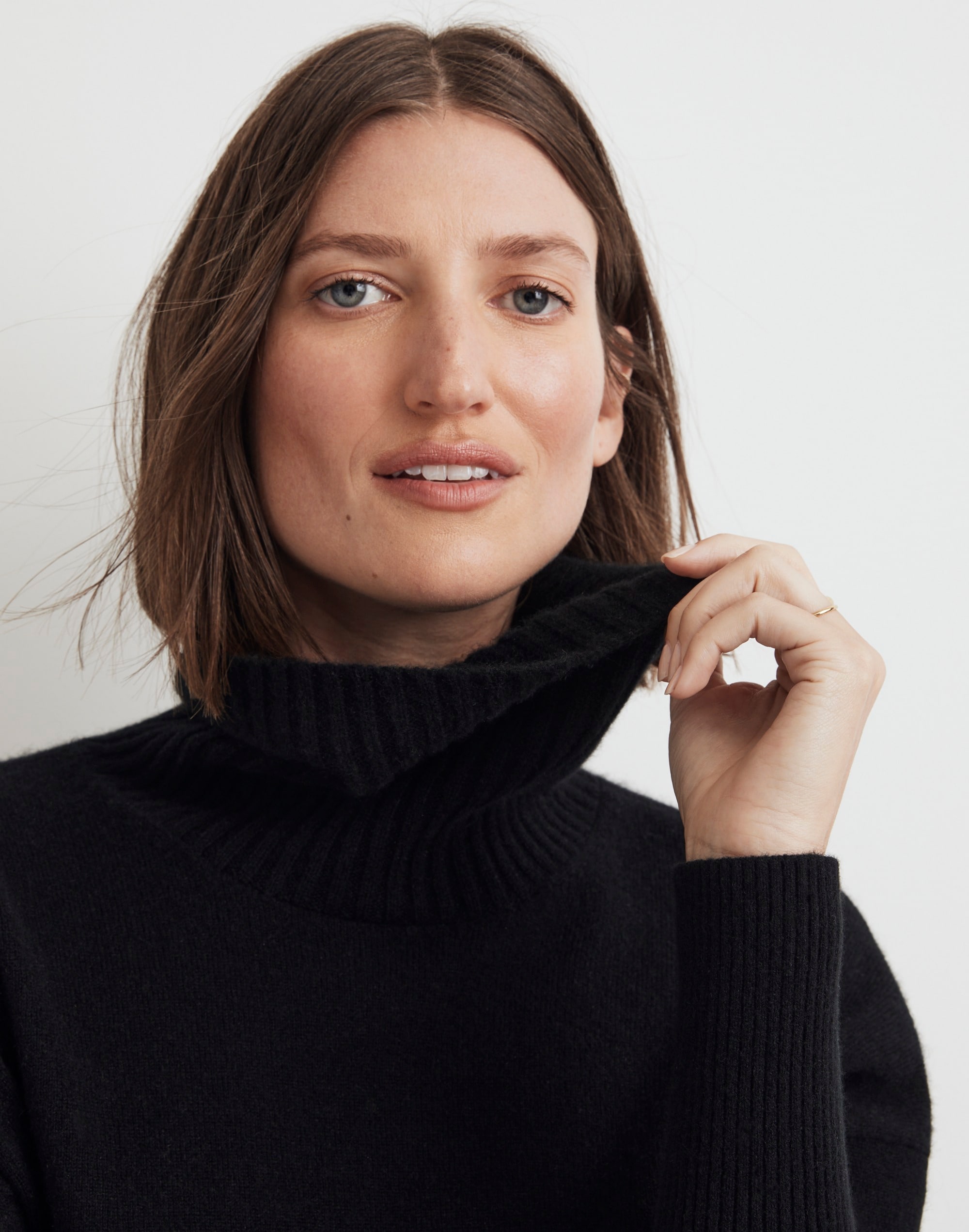 (Re)sponsible Cashmere Turtleneck Sweater