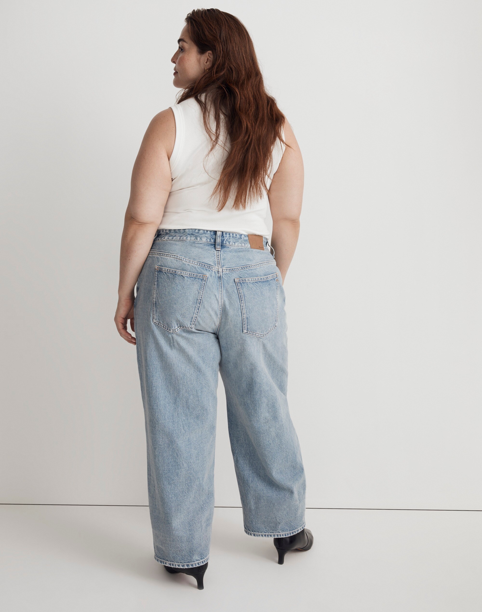 Plus Low-Slung Straight Jeans in Olvera Wash