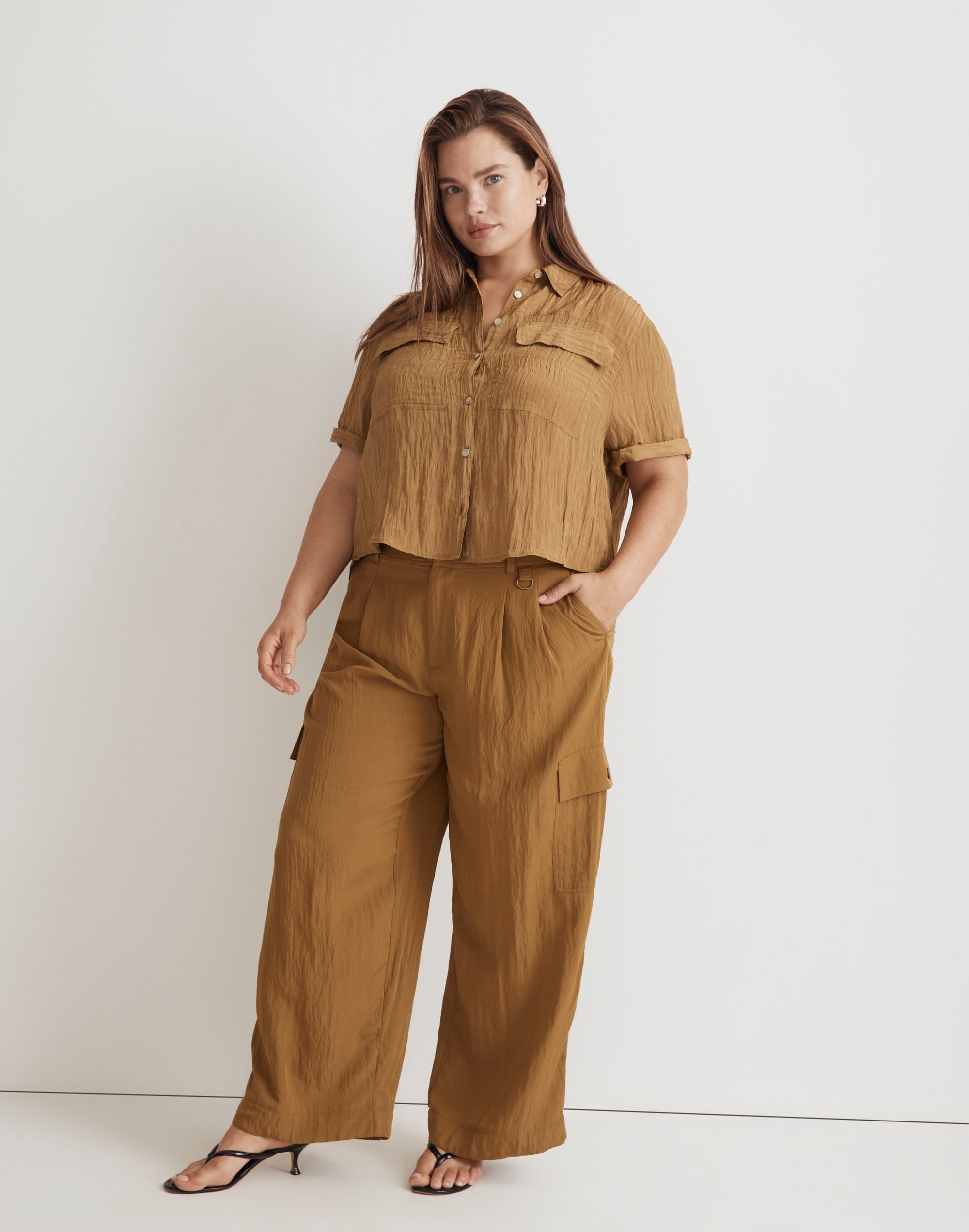 The Plus Harlow Wide-Leg Cargo Pant