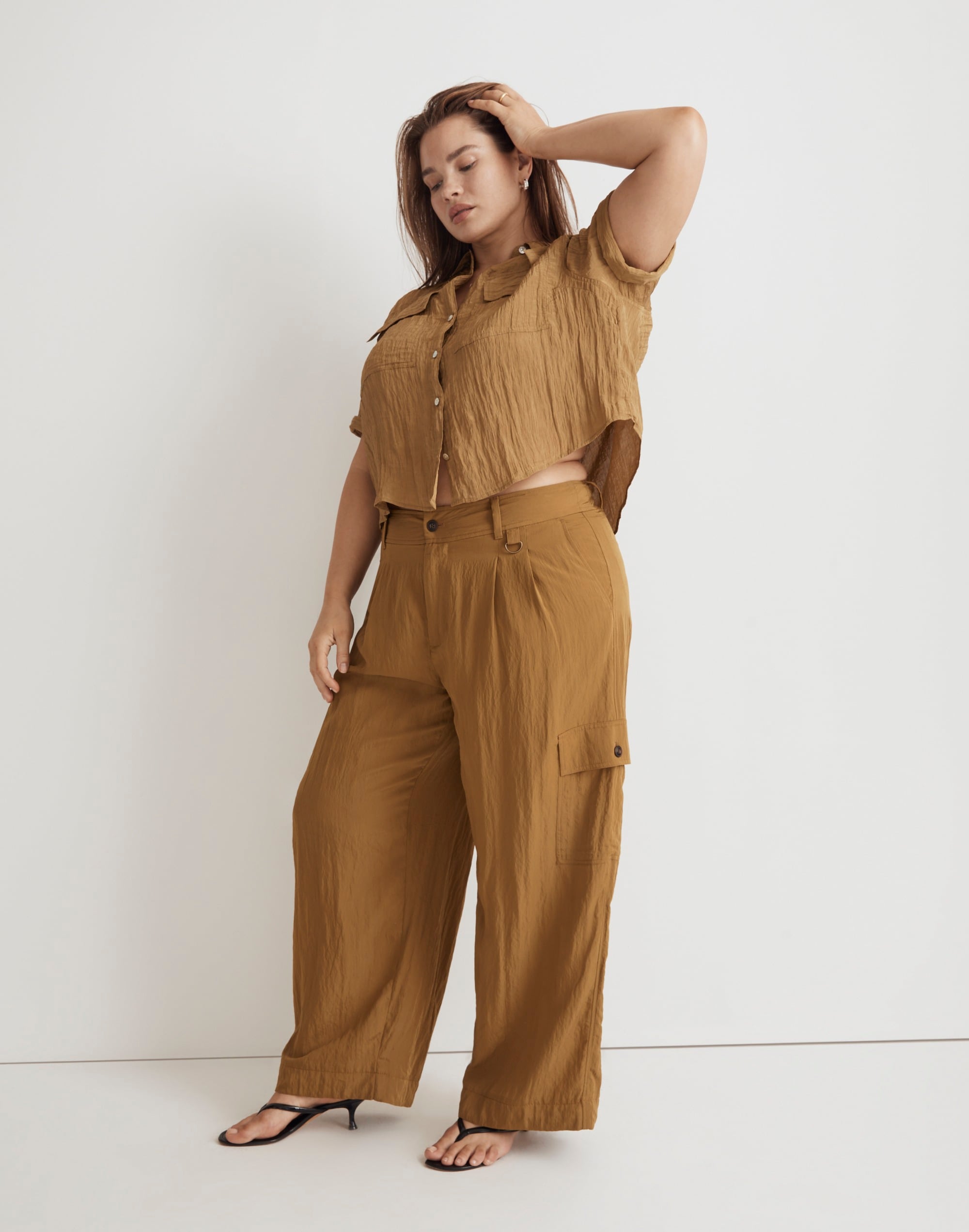 The Plus Harlow Wide-Leg Cargo Pant