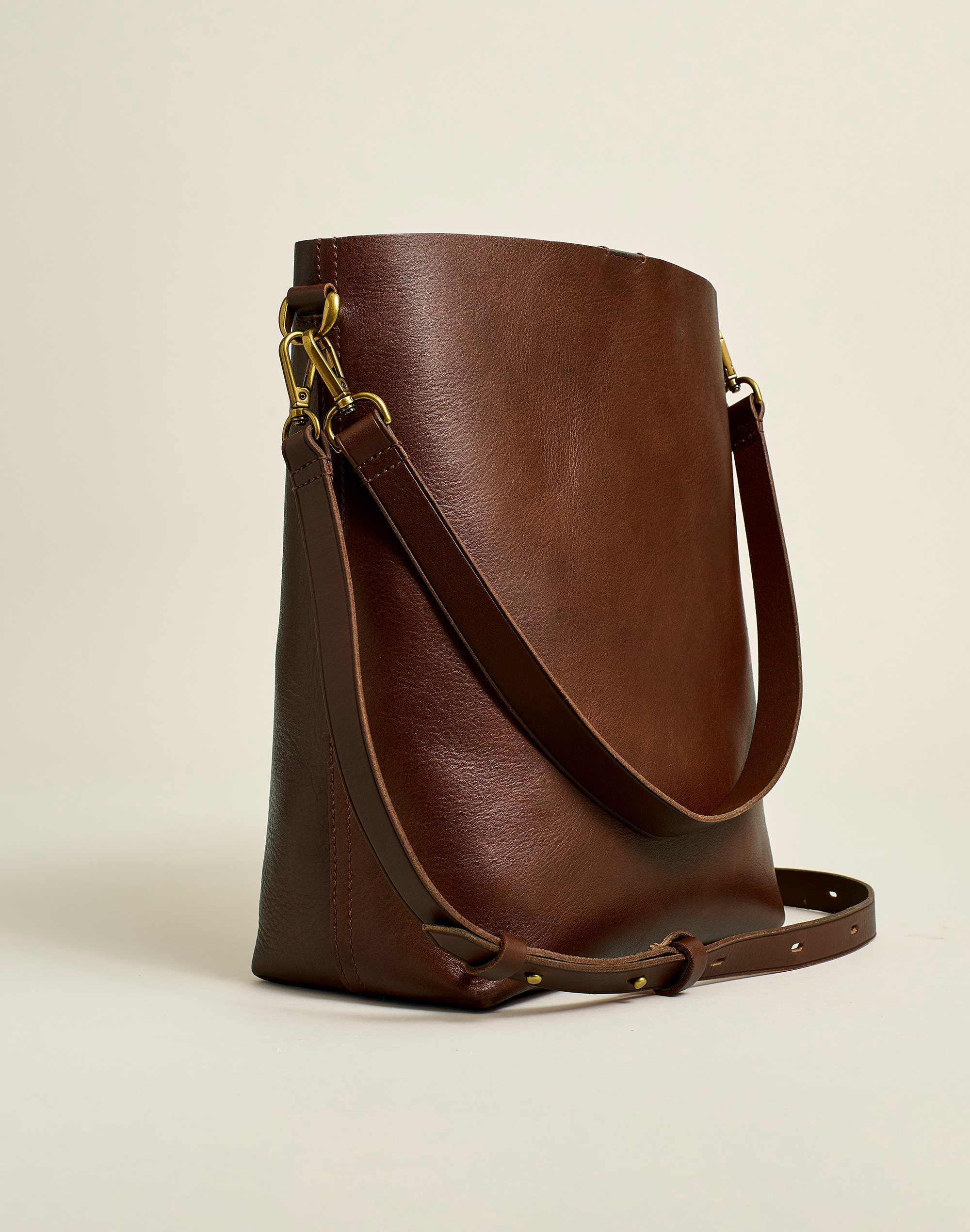 The Transport Bucket Bag