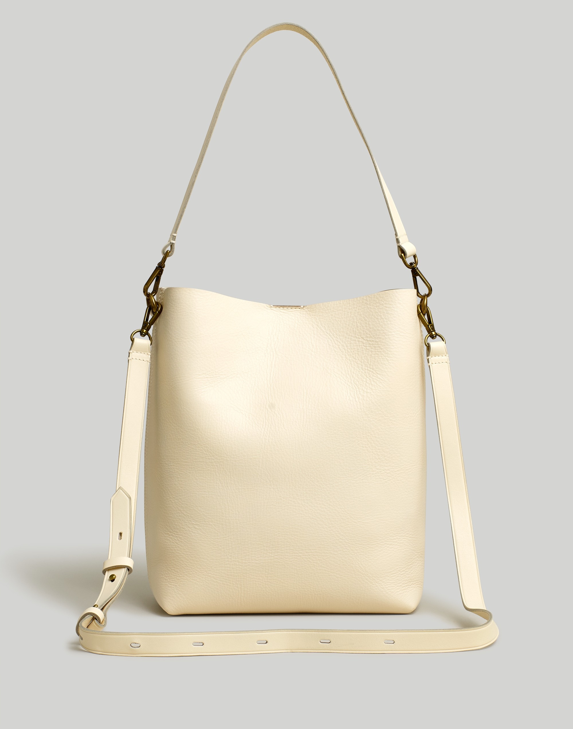 The Transport Bucket Bag