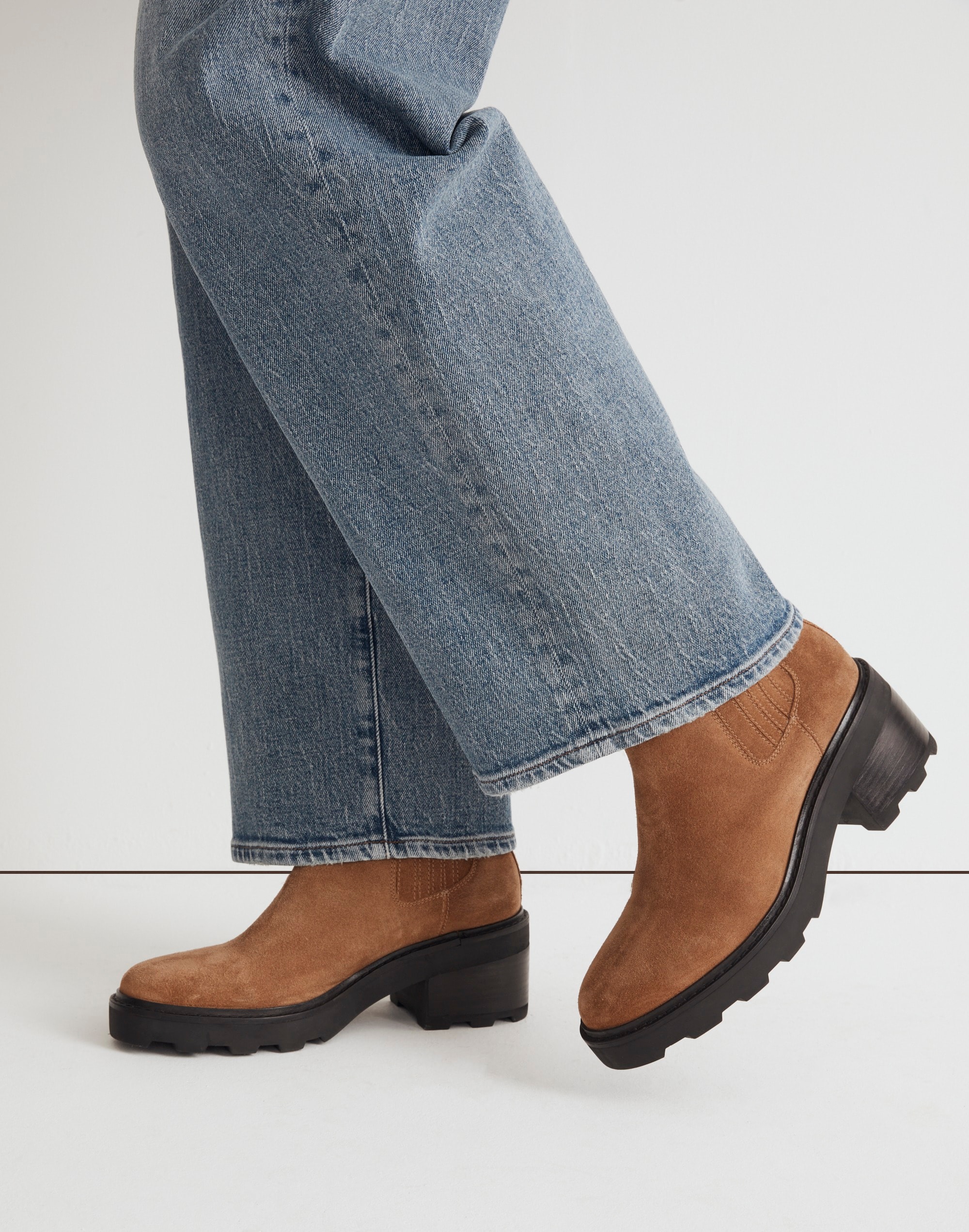 The Gwenda Platform Ankle Boot Suede