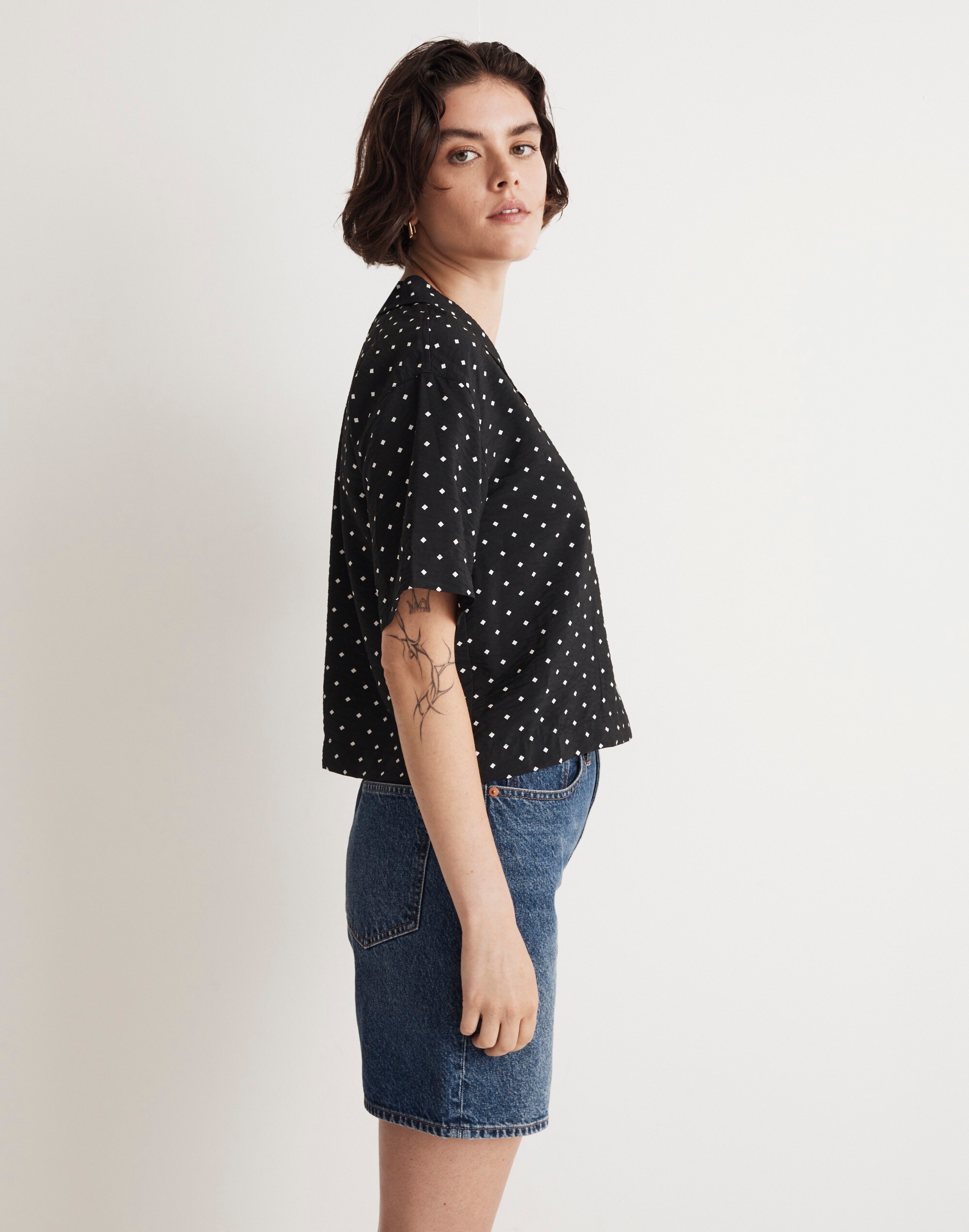 Resort Shirt in Textured Dot