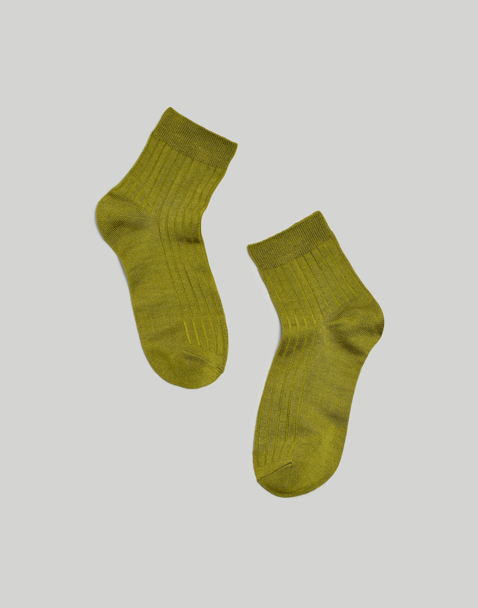 Slinky Ribbed Ankle Socks