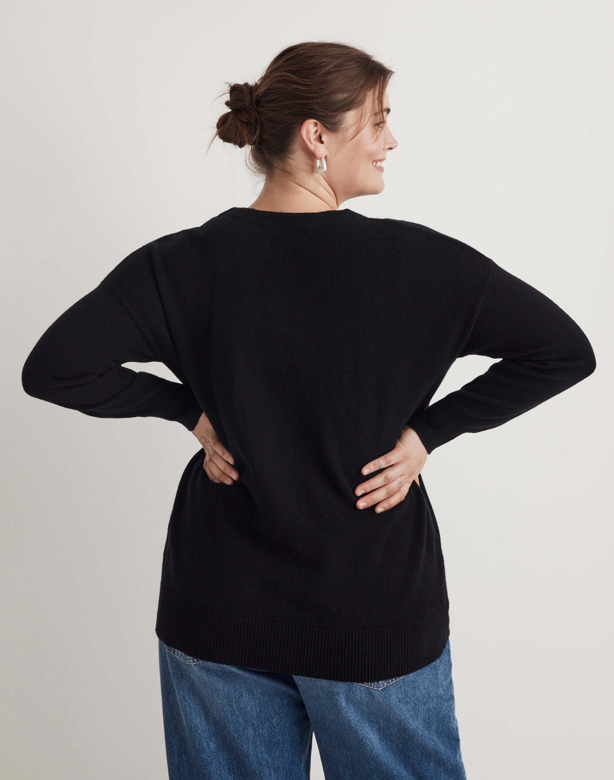 Plus V-Neck Relaxed Cardigan